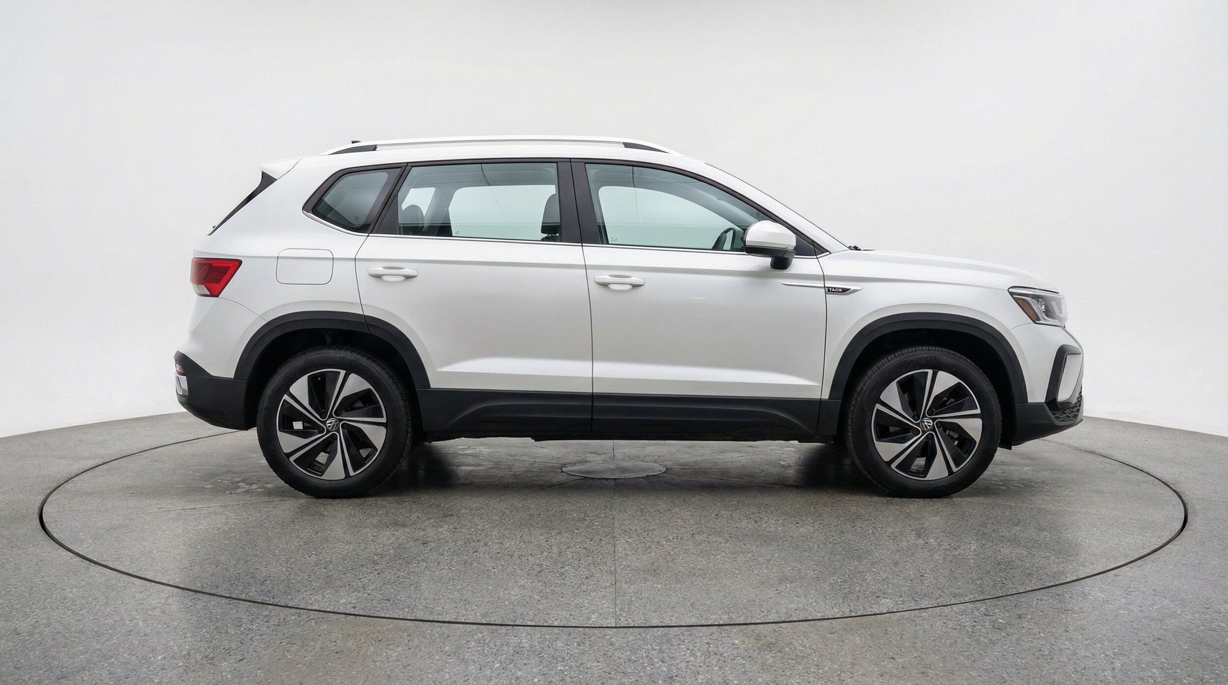 Thumbnail: 2026 Volkswagen Taos - 11