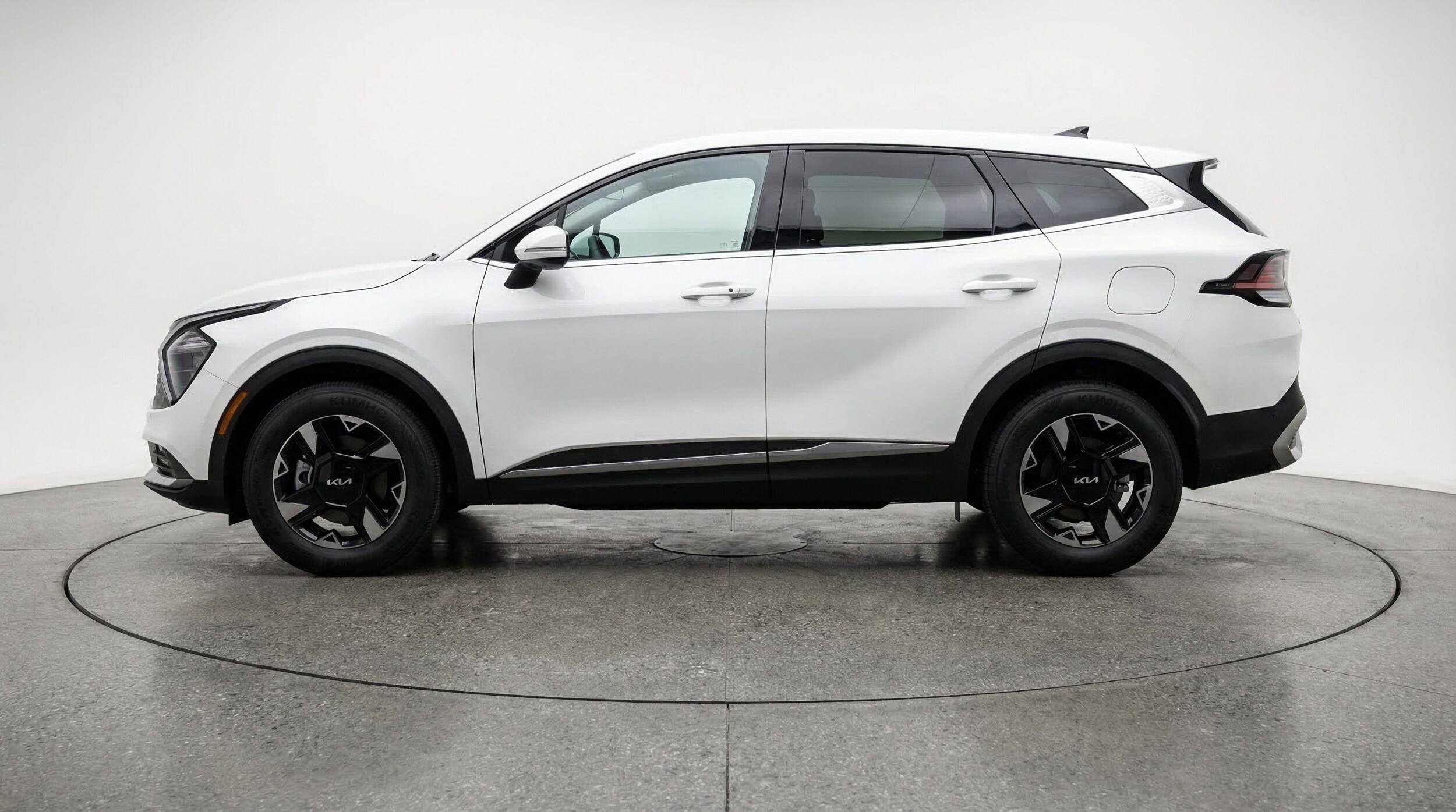 Thumbnail: 2026 Kia Sportage - 5