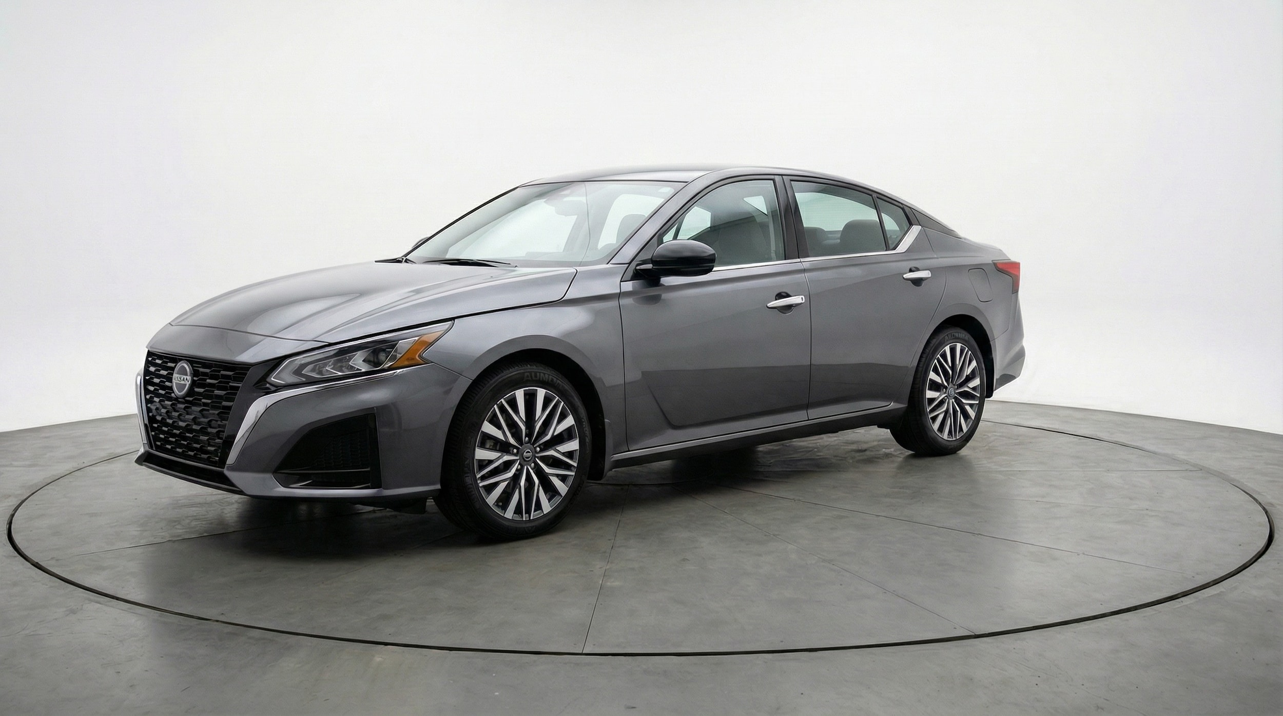 Thumbnail: 2025 Nissan Altima - 3