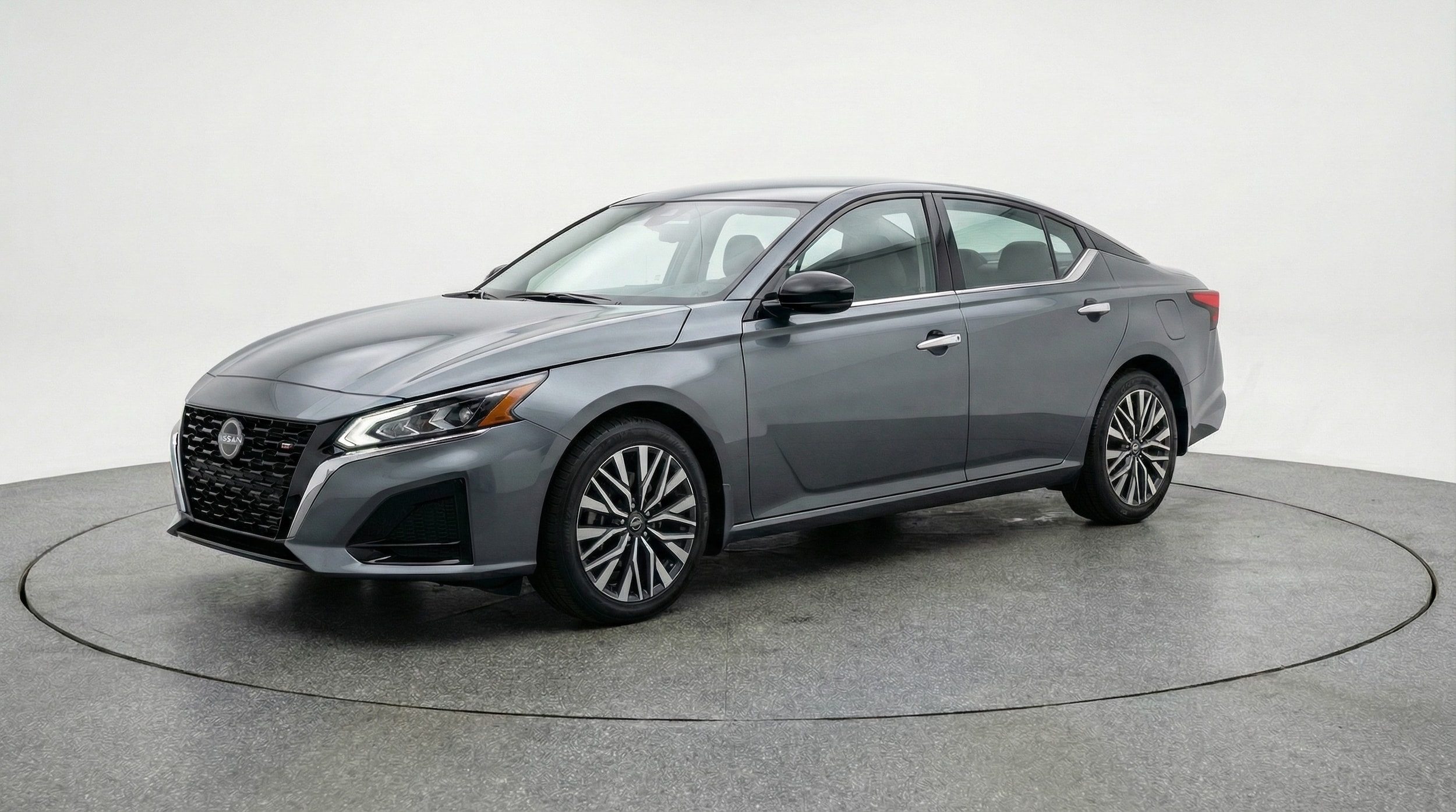 Thumbnail: 2025 Nissan Altima - 3