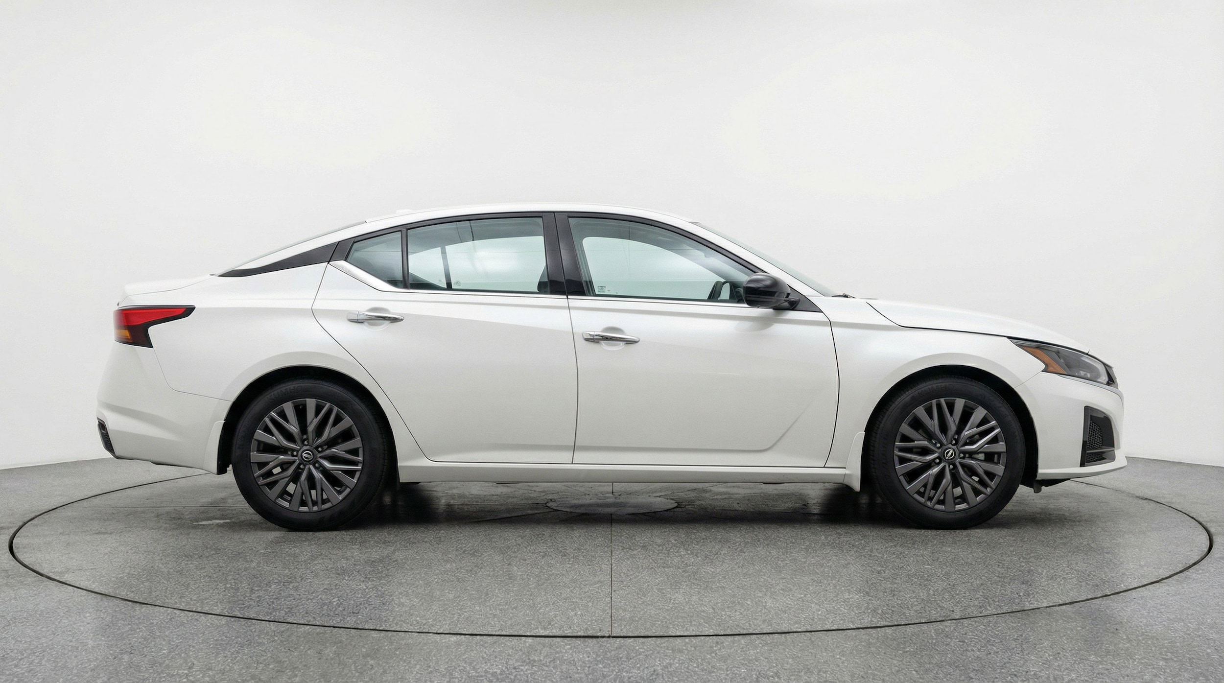 Thumbnail: 2025 Nissan Altima - 11