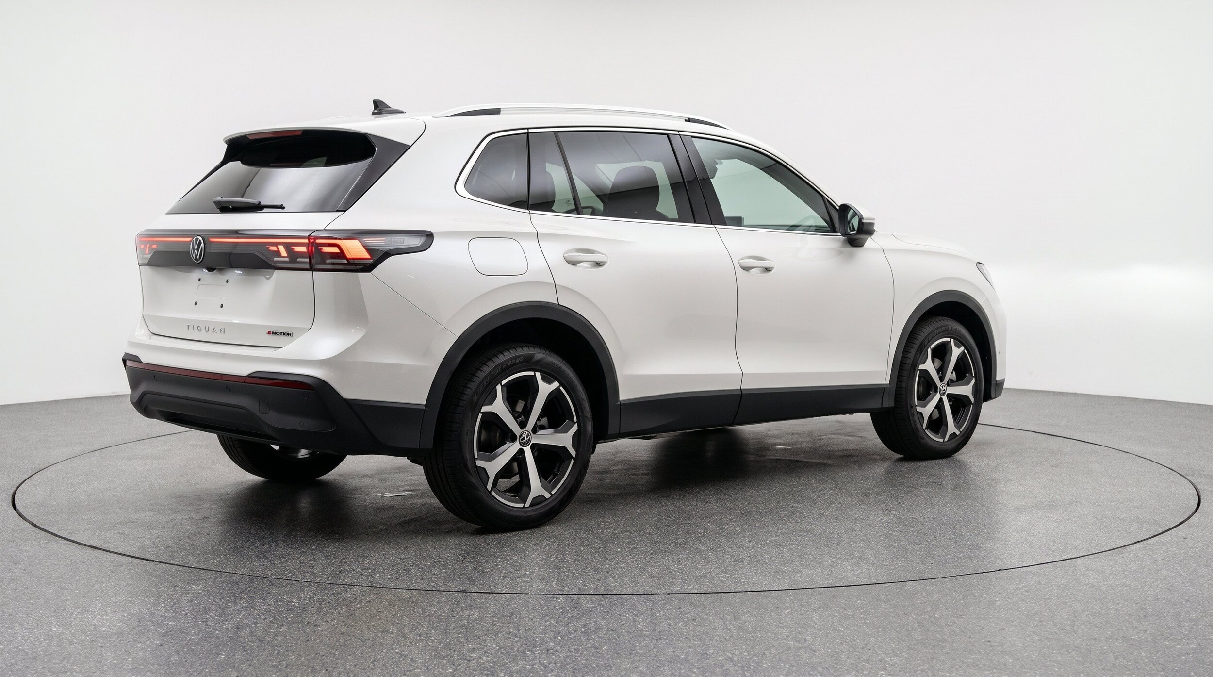 Thumbnail: 2026 Volkswagen Tiguan - 9
