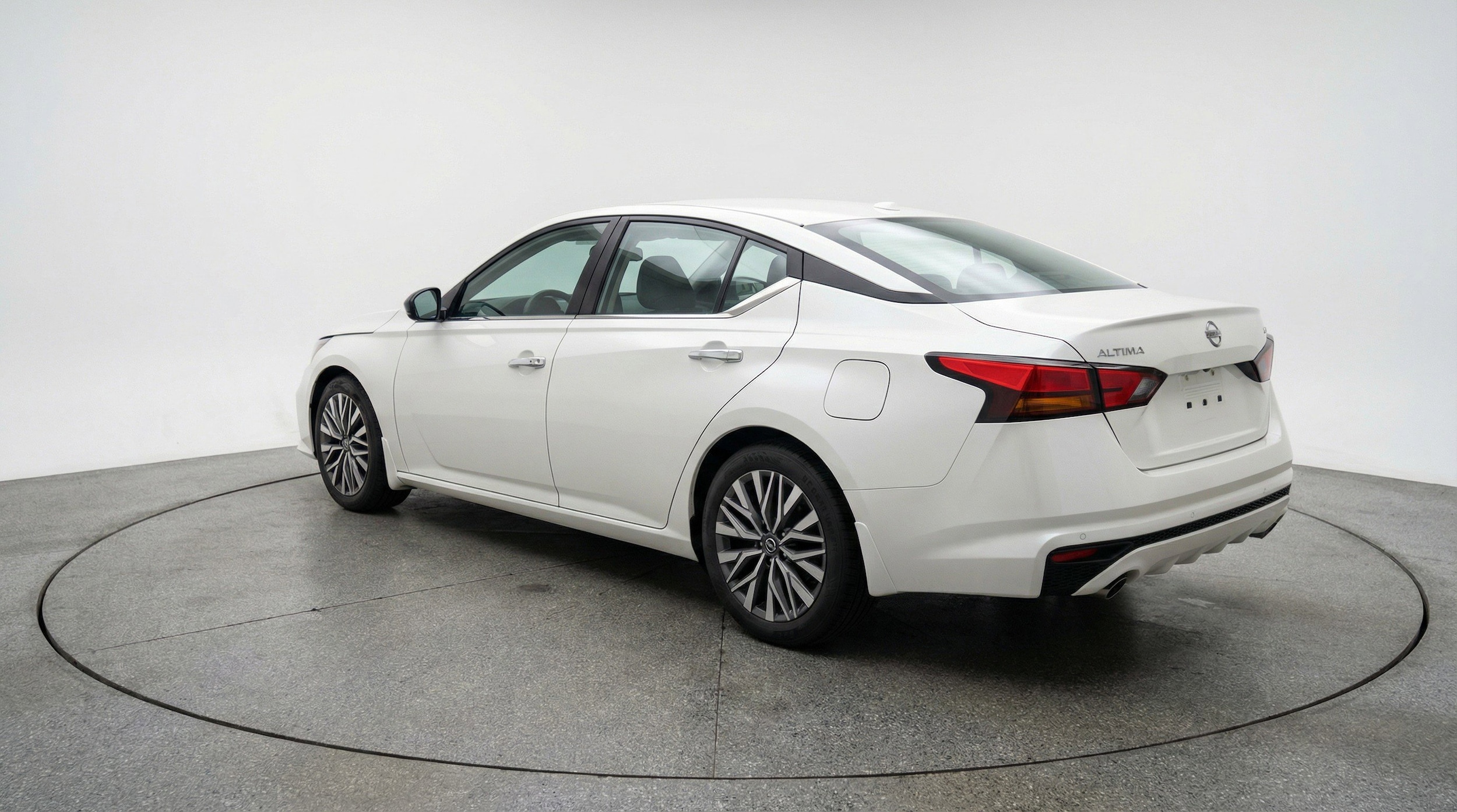 Thumbnail: 2025 Nissan Altima - 6