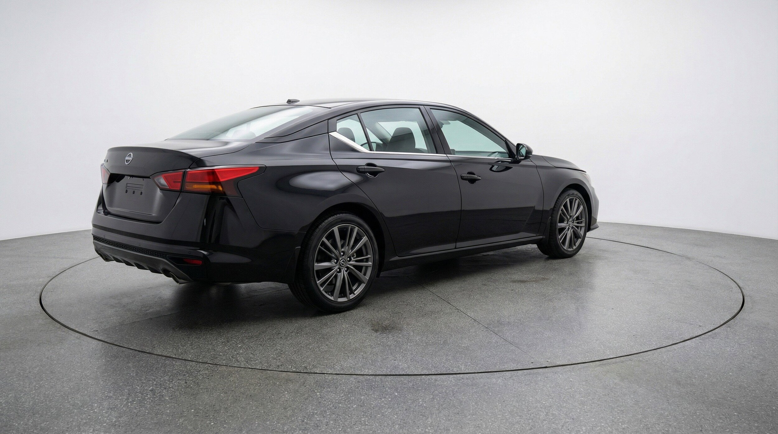 Thumbnail: 2025 Nissan Altima - 9