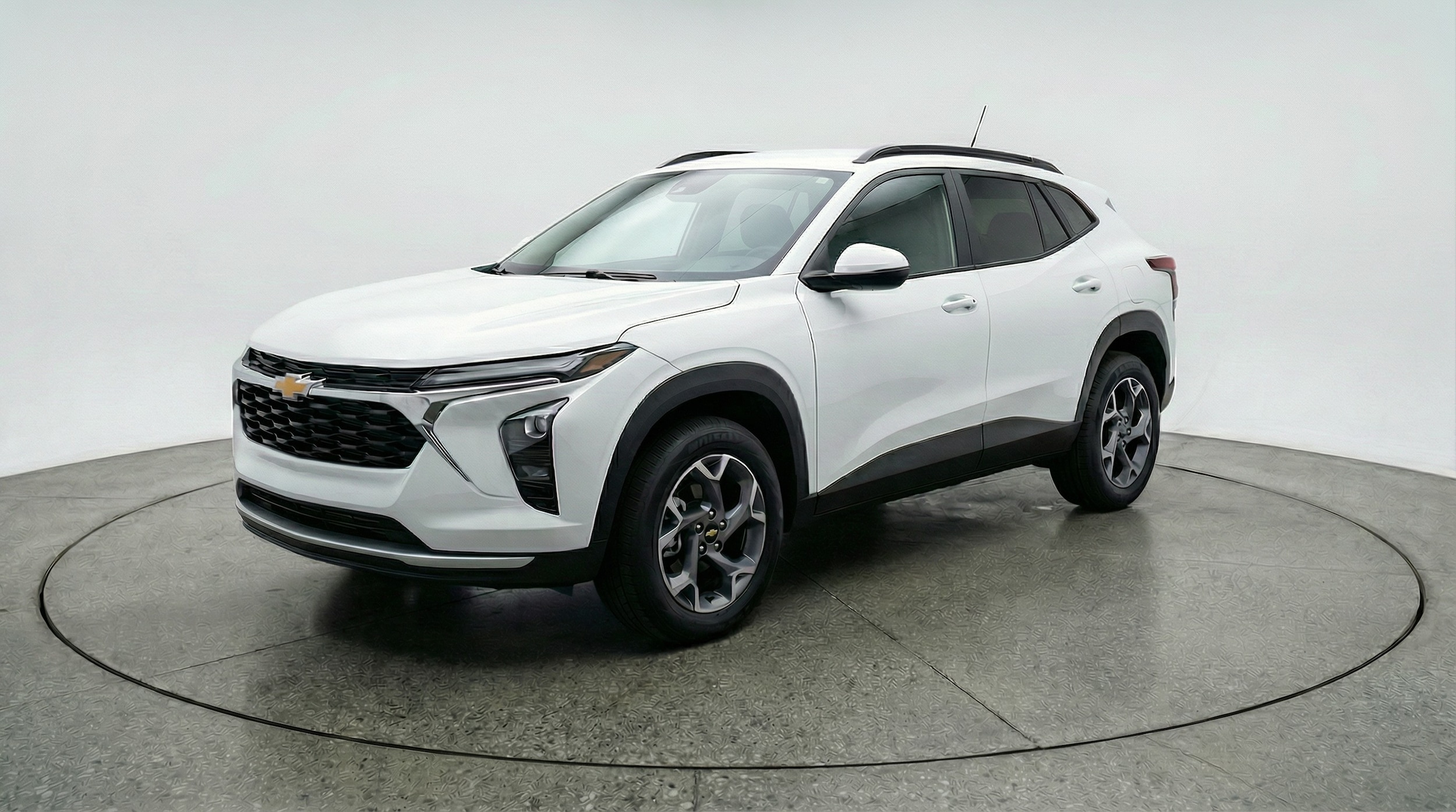 Thumbnail: 2025 Chevrolet Trax - 3