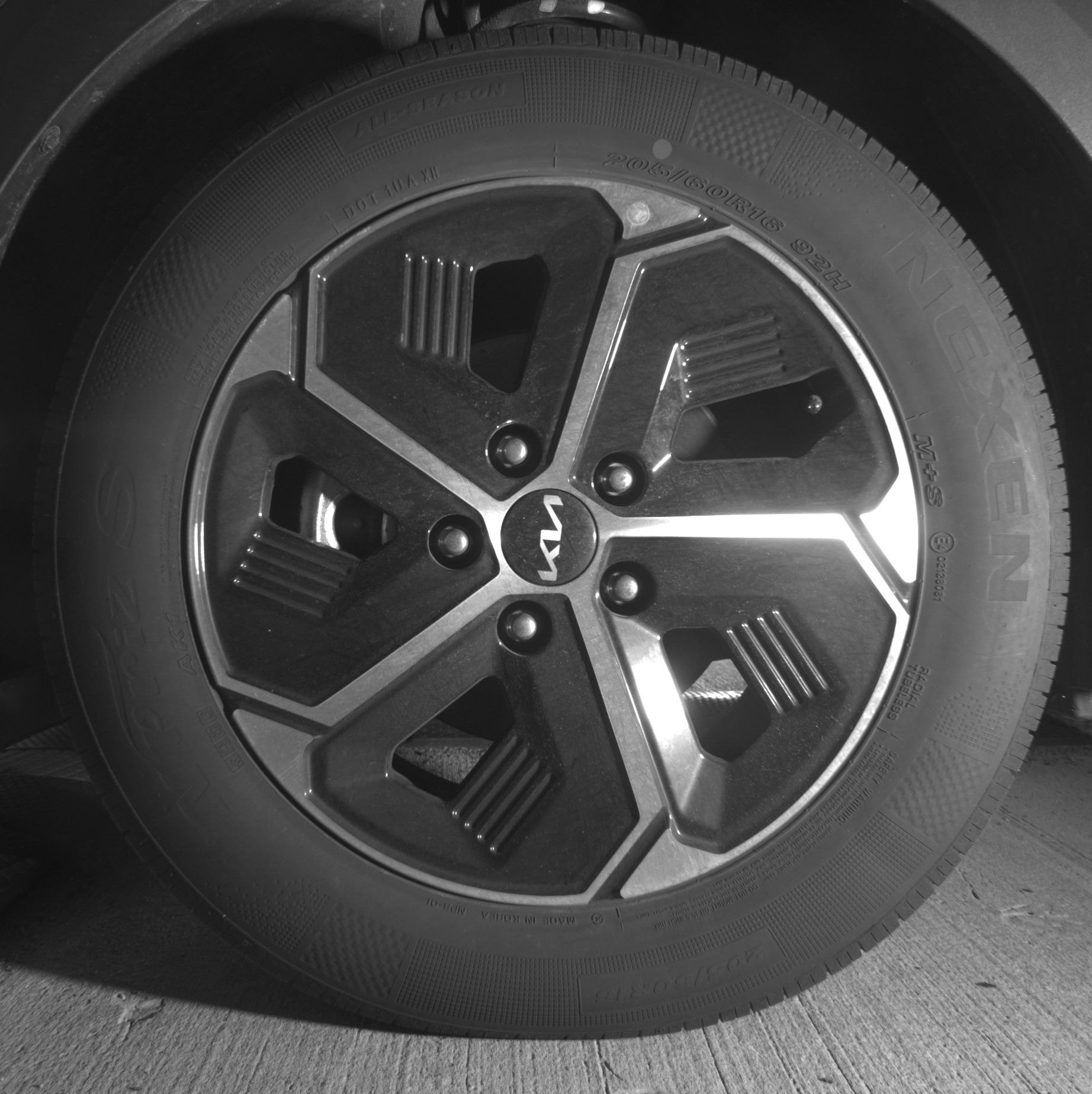 Thumbnail: 2026 Kia Niro - 12