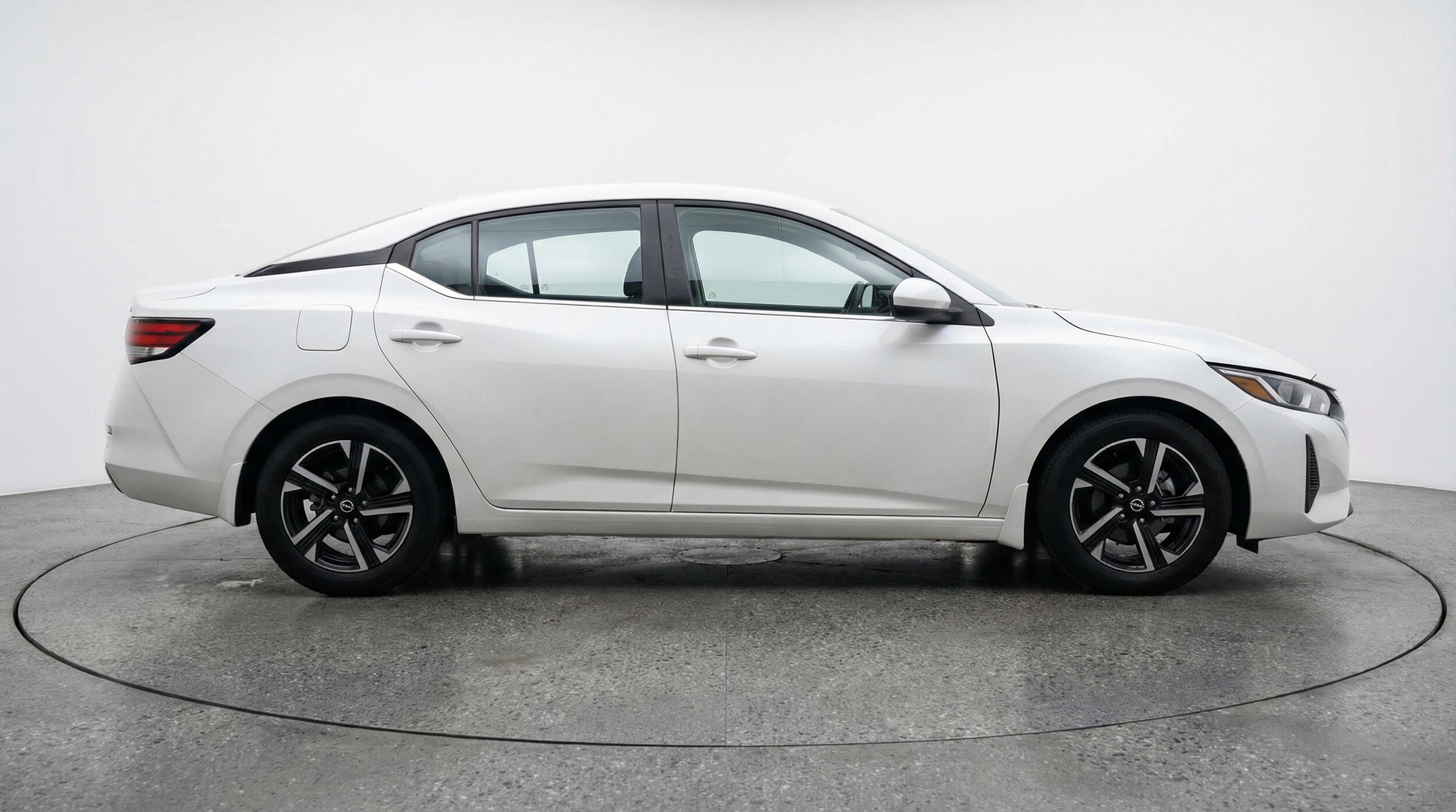 Thumbnail: 2025 Nissan Sentra - 11