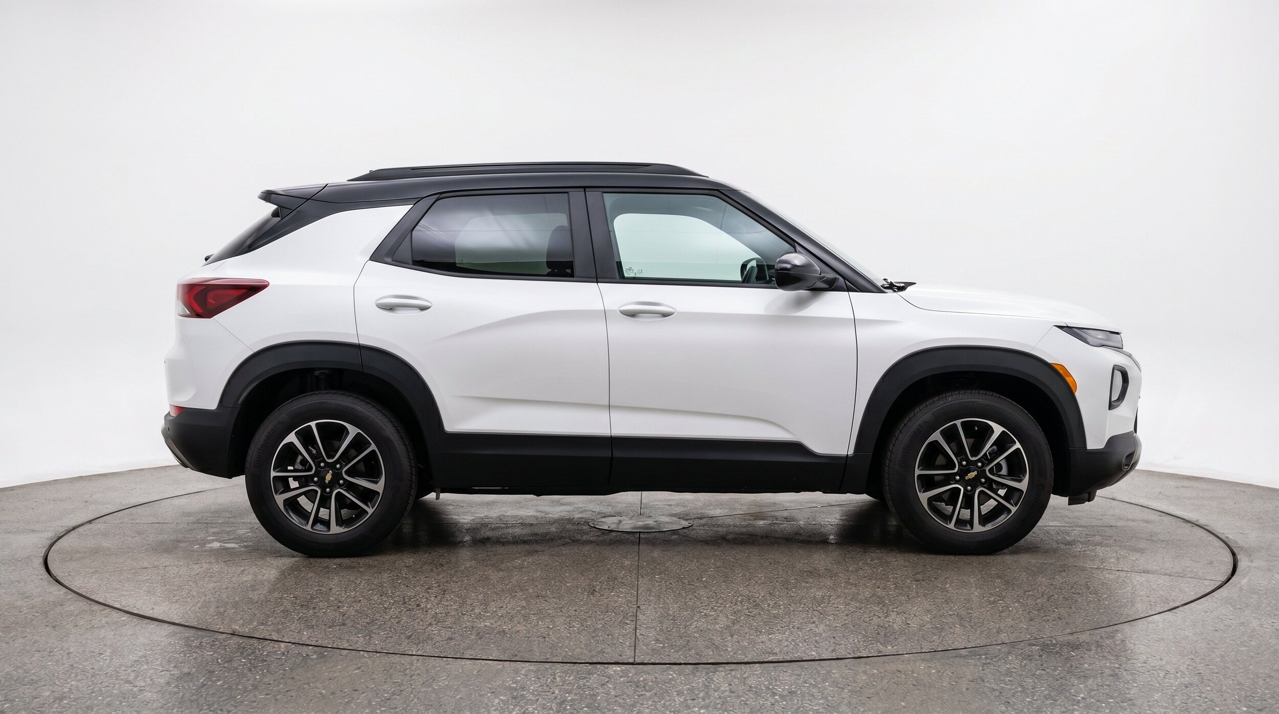 Thumbnail: 2025 Chevrolet TrailBlazer - 11