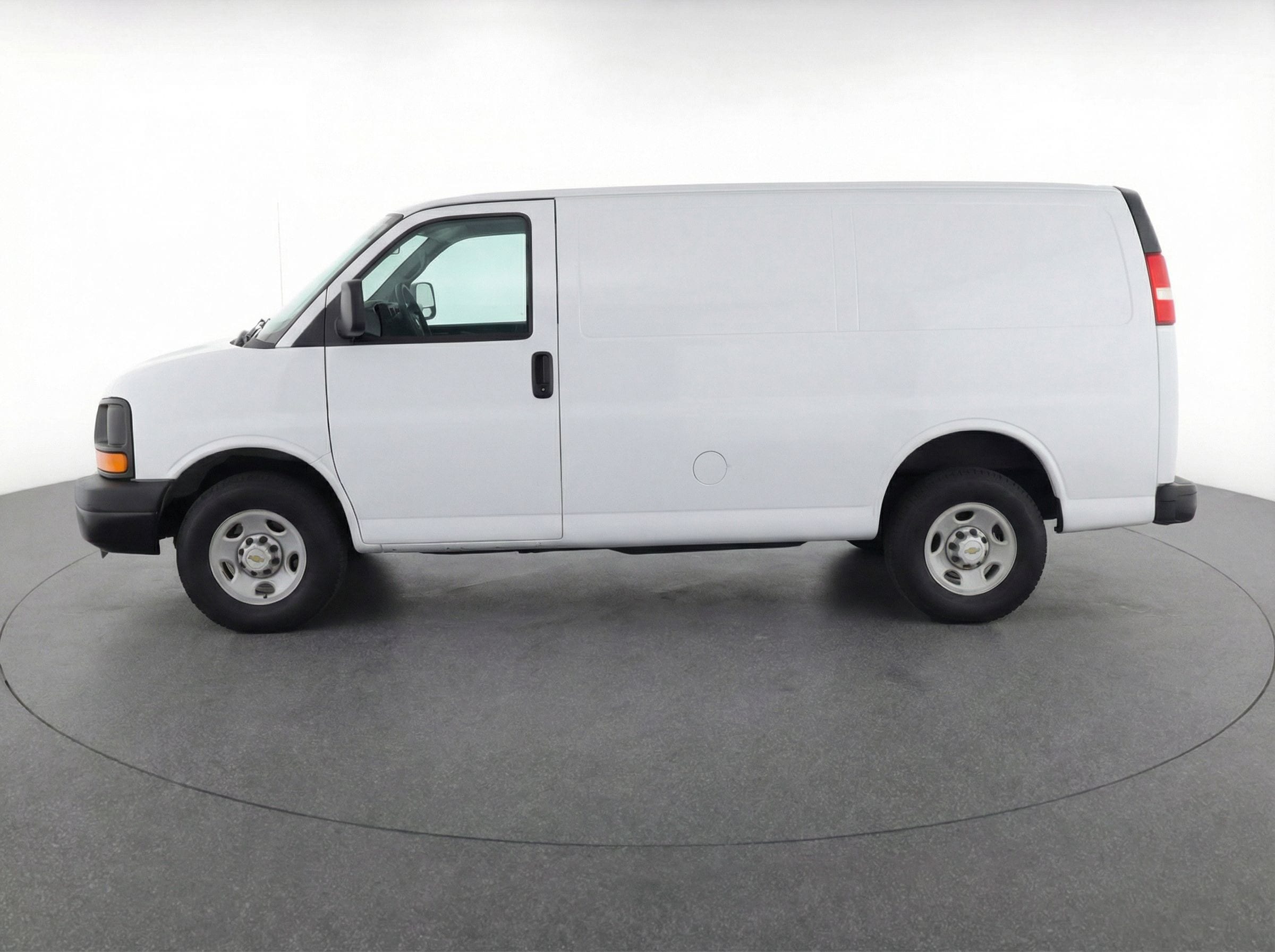 Thumbnail: 2025 Chevrolet Express - 4