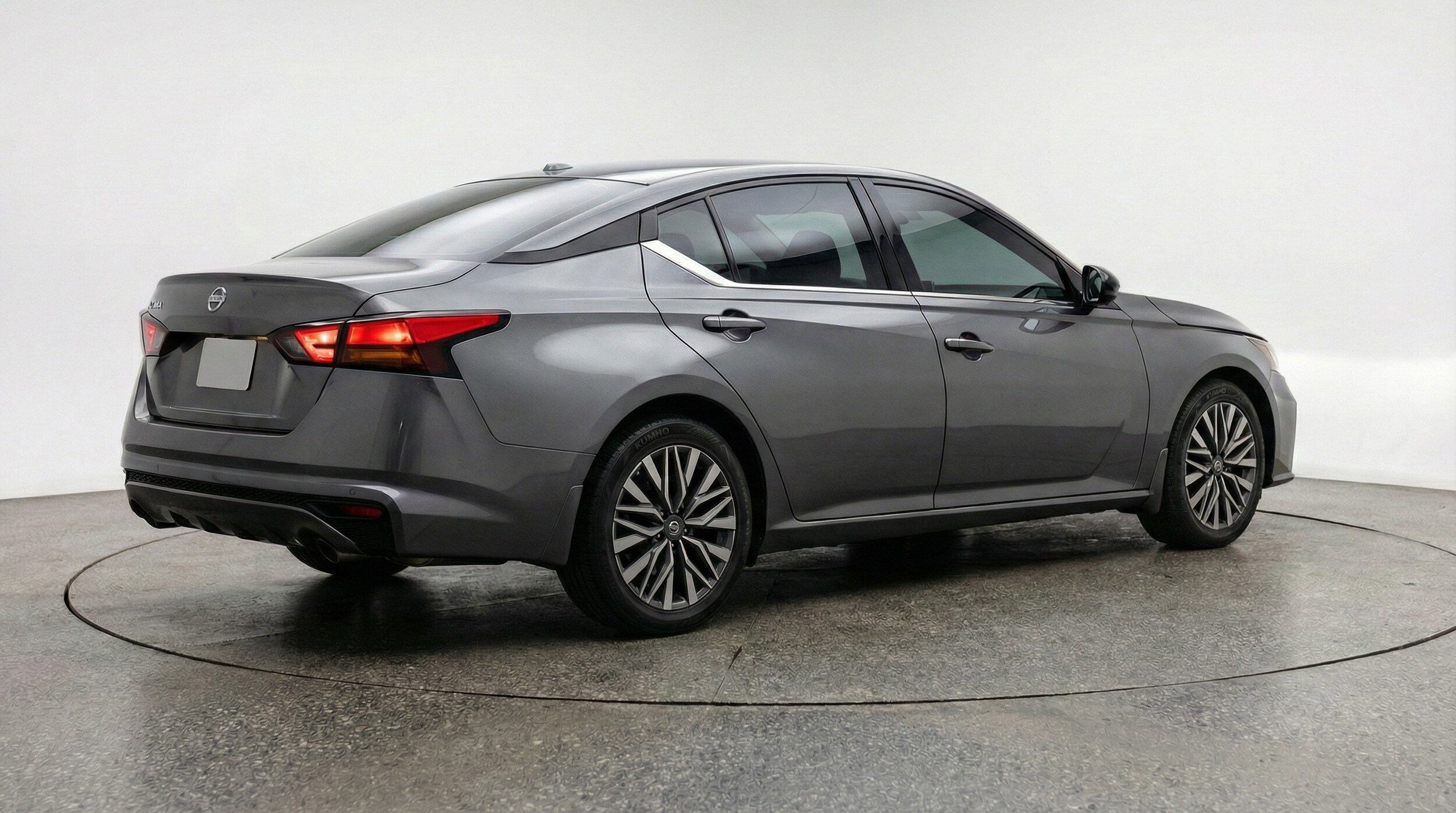 Thumbnail: 2025 Nissan Altima - 9