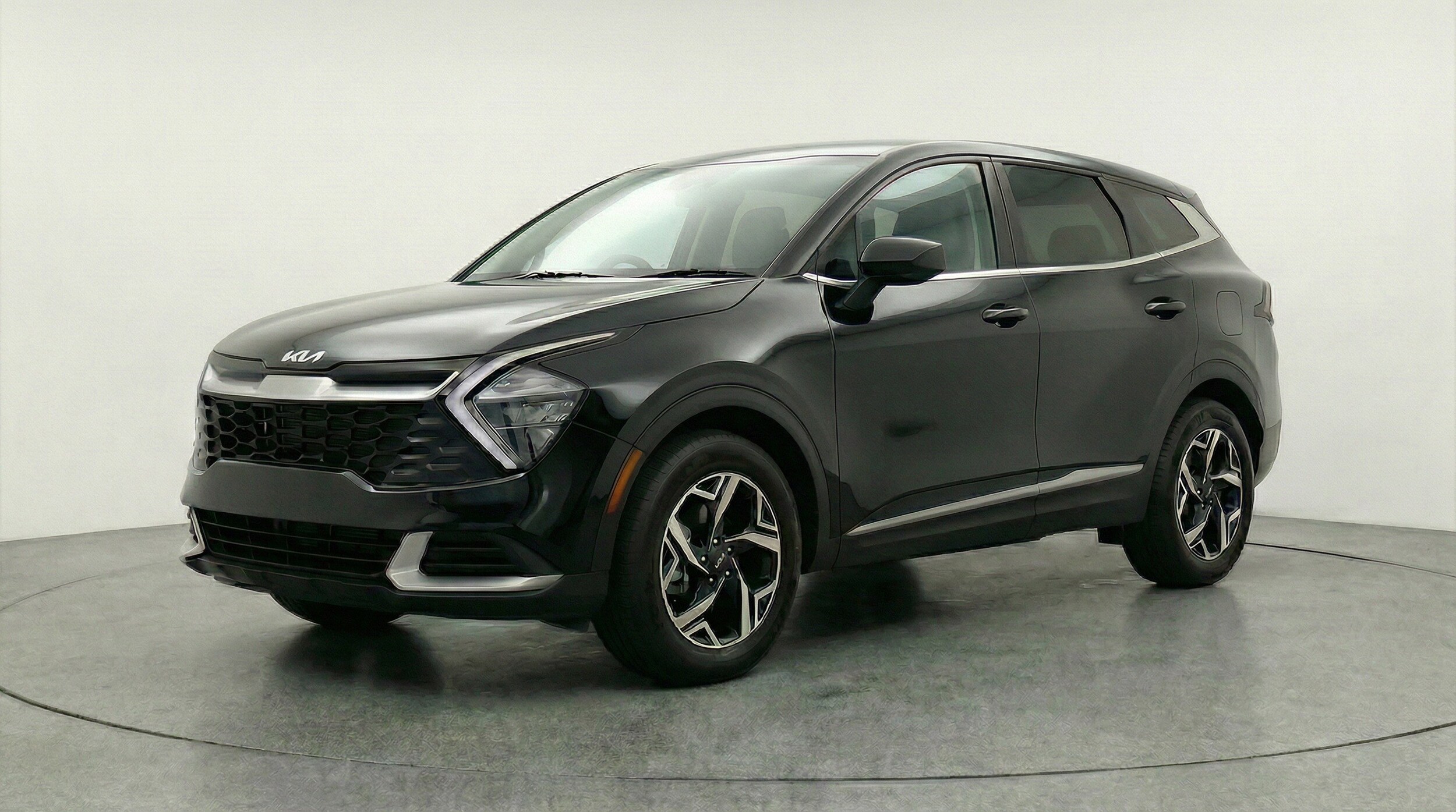 Thumbnail: 2025 Kia Sportage - 3