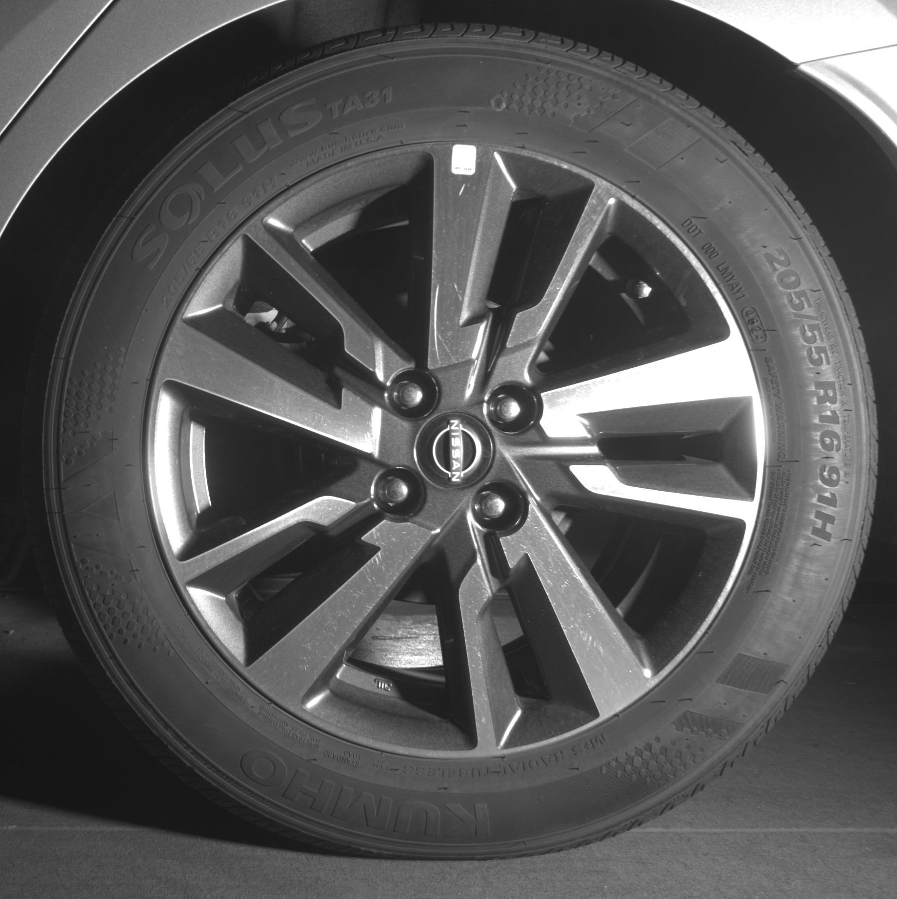 2025 Nissan Versa Sedan SV - Photo 14