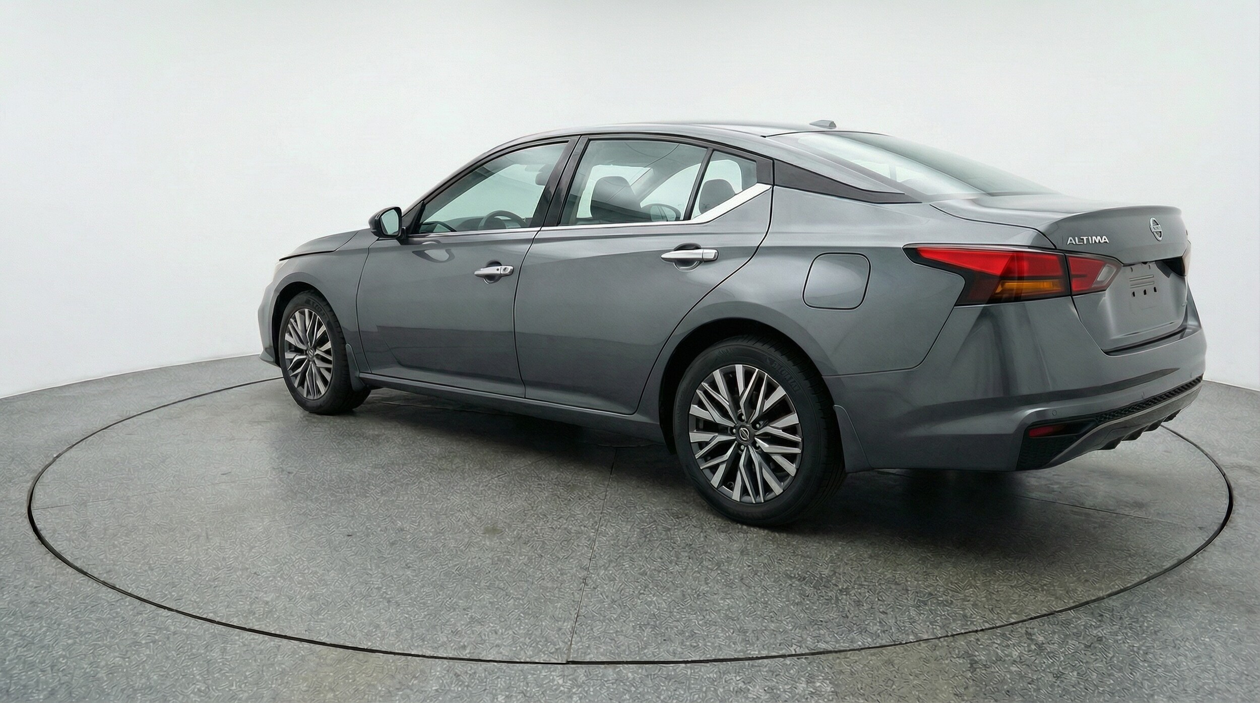 Thumbnail: 2025 Nissan Altima - 5