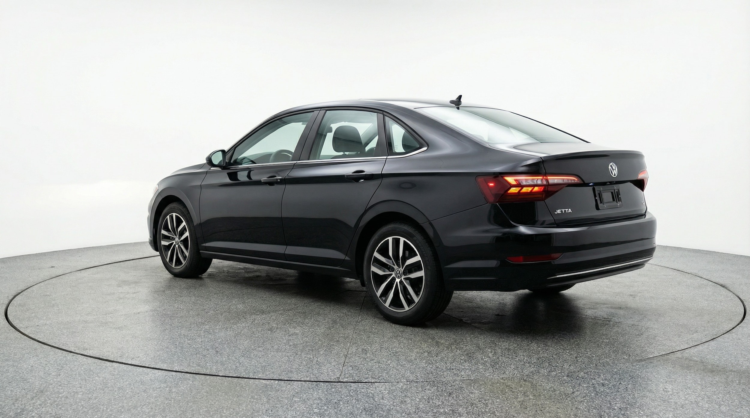 Thumbnail: 2025 Volkswagen Jetta - 5