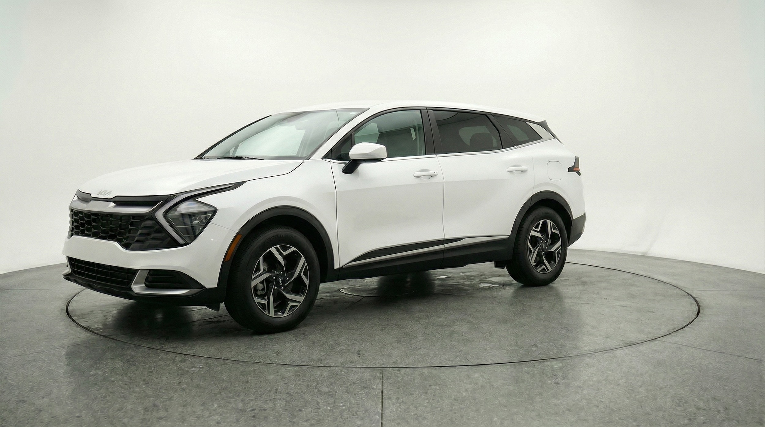 Thumbnail: 2025 Kia Sportage - 3