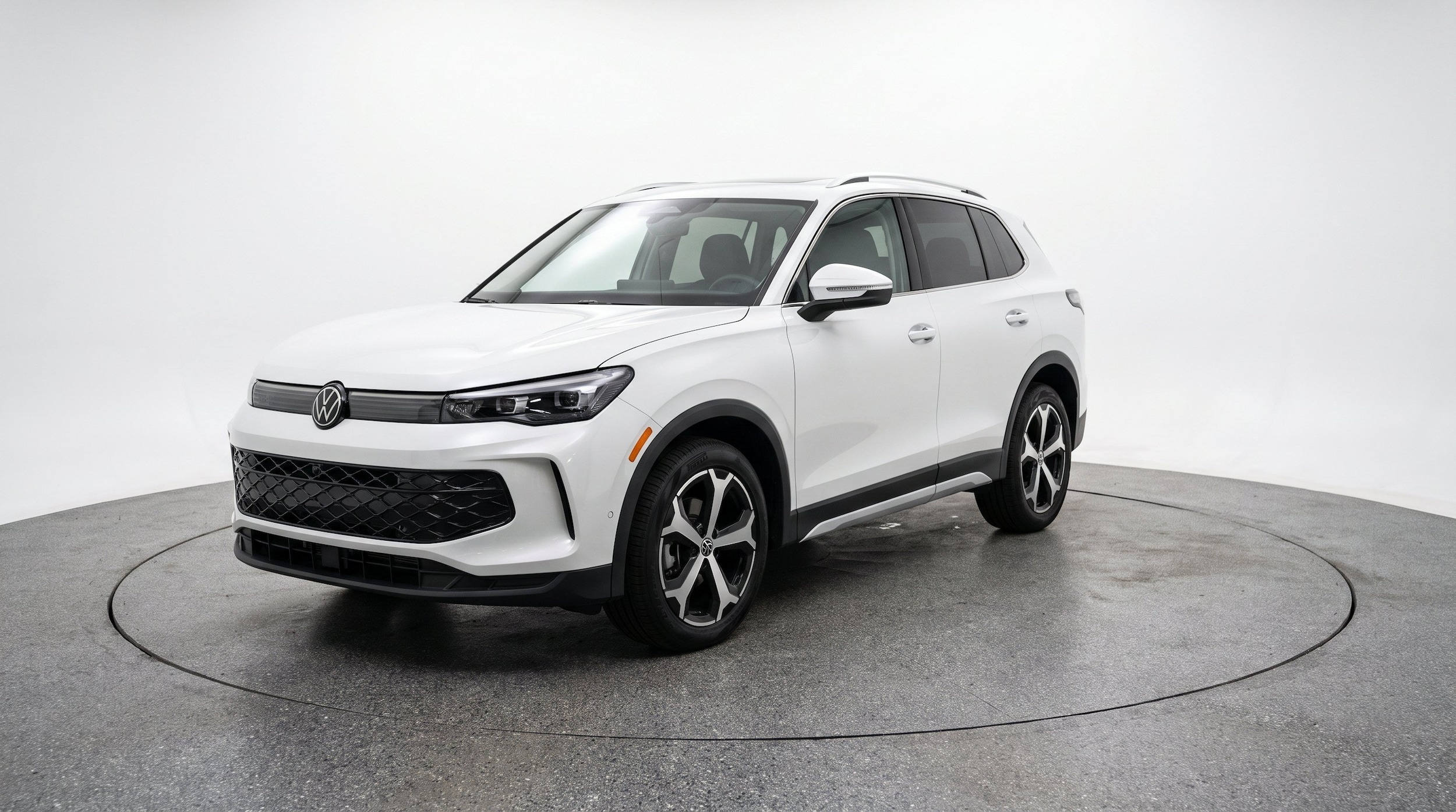 Thumbnail: 2026 Volkswagen Tiguan - 3
