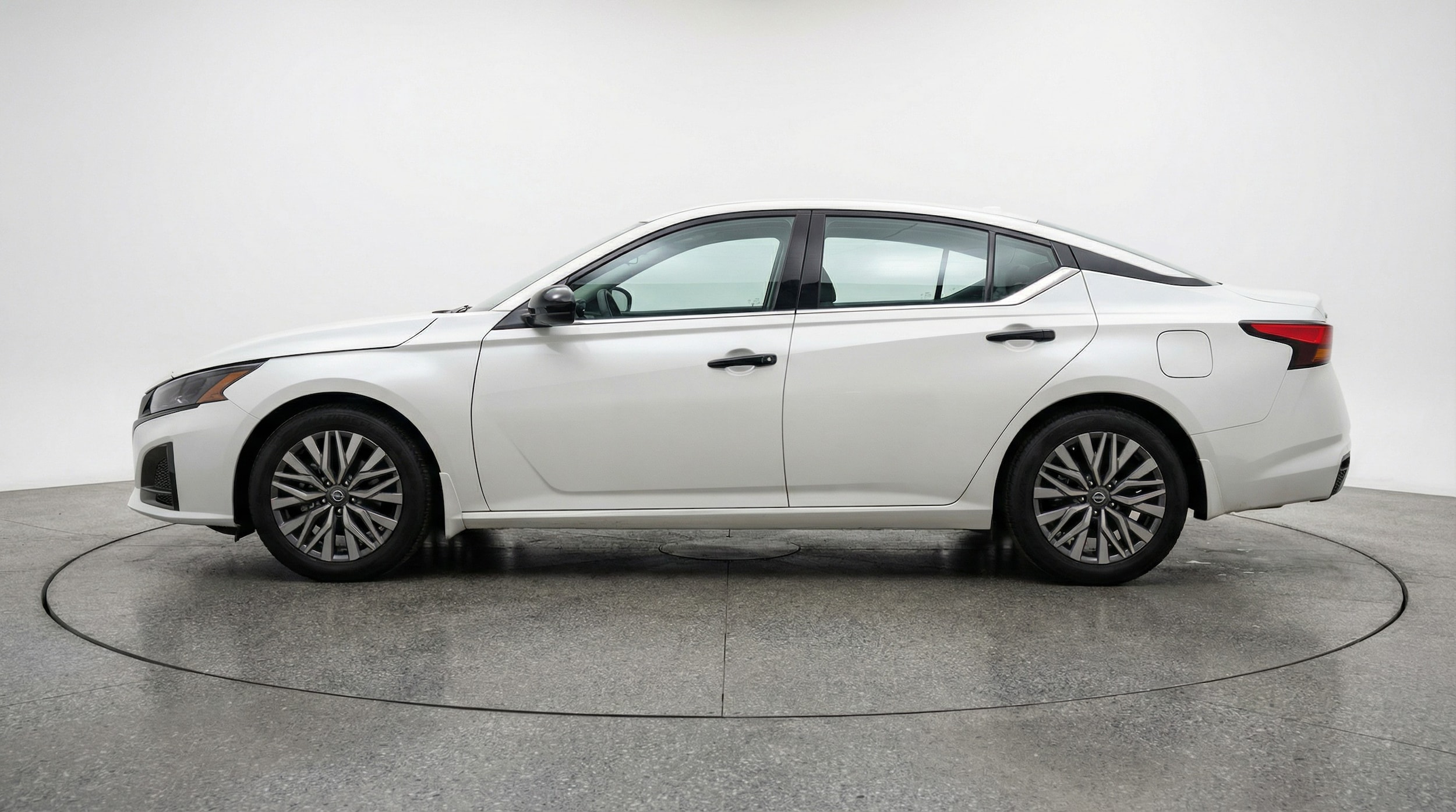 Thumbnail: 2025 Nissan Altima - 4