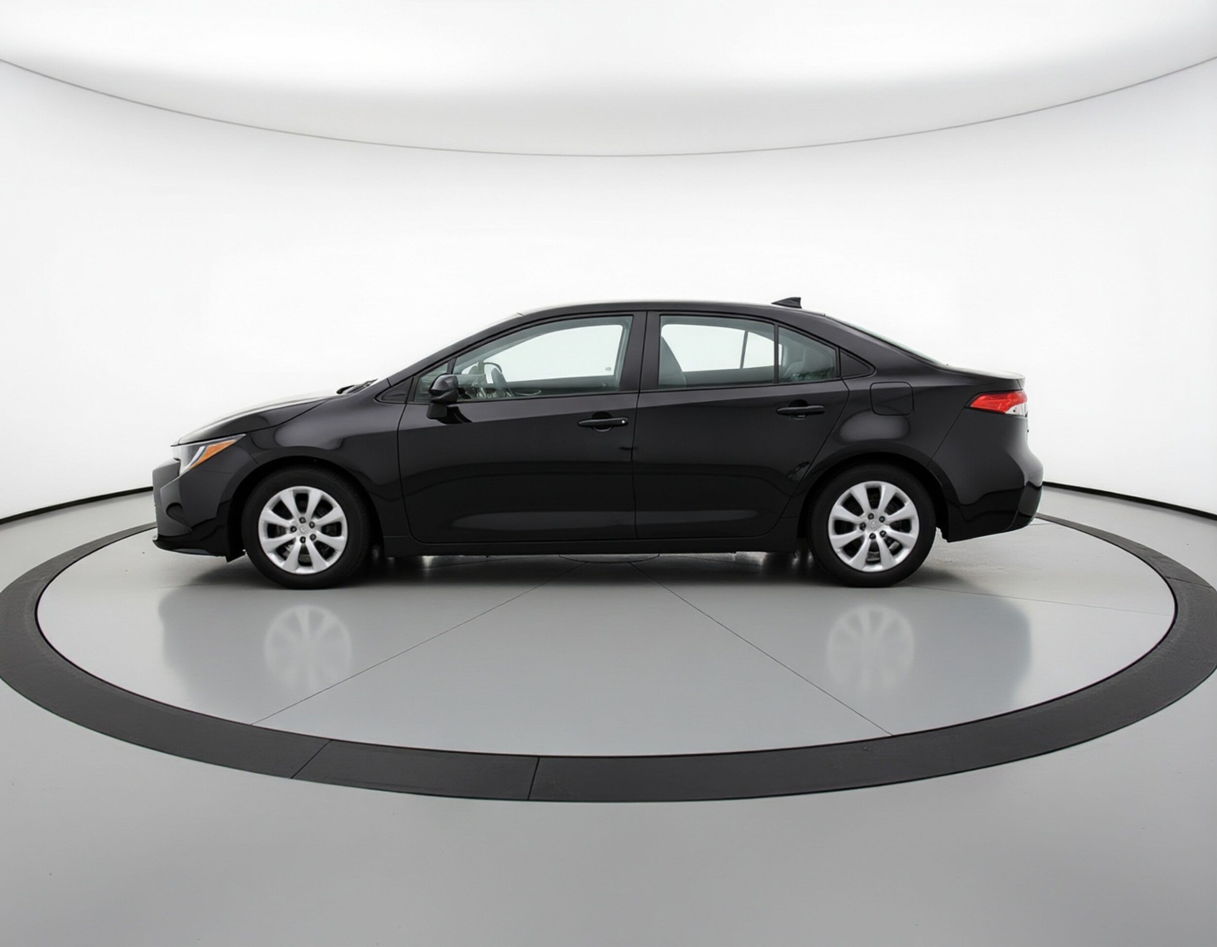 Thumbnail: 2025 Toyota Corolla - 4