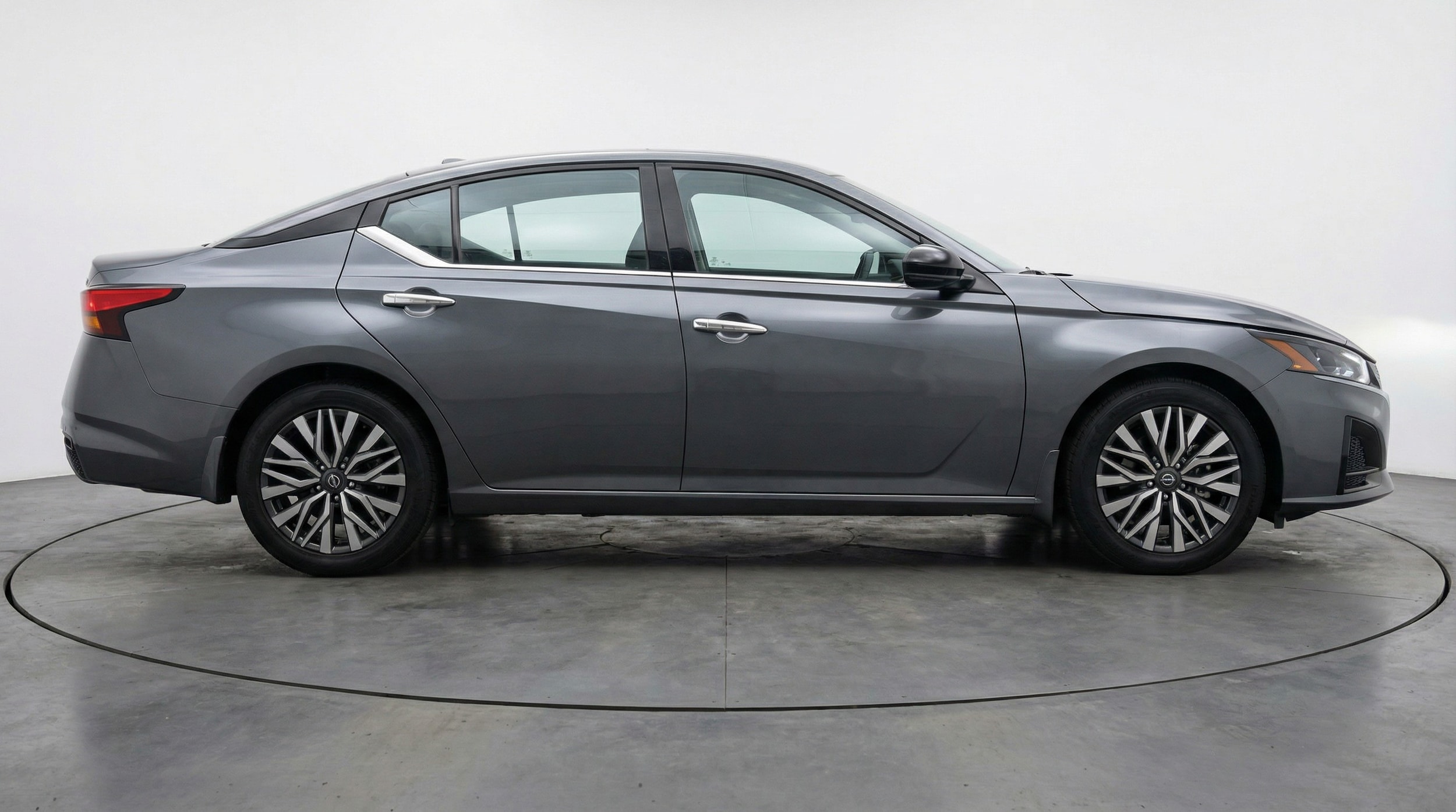 Thumbnail: 2025 Nissan Altima - 8