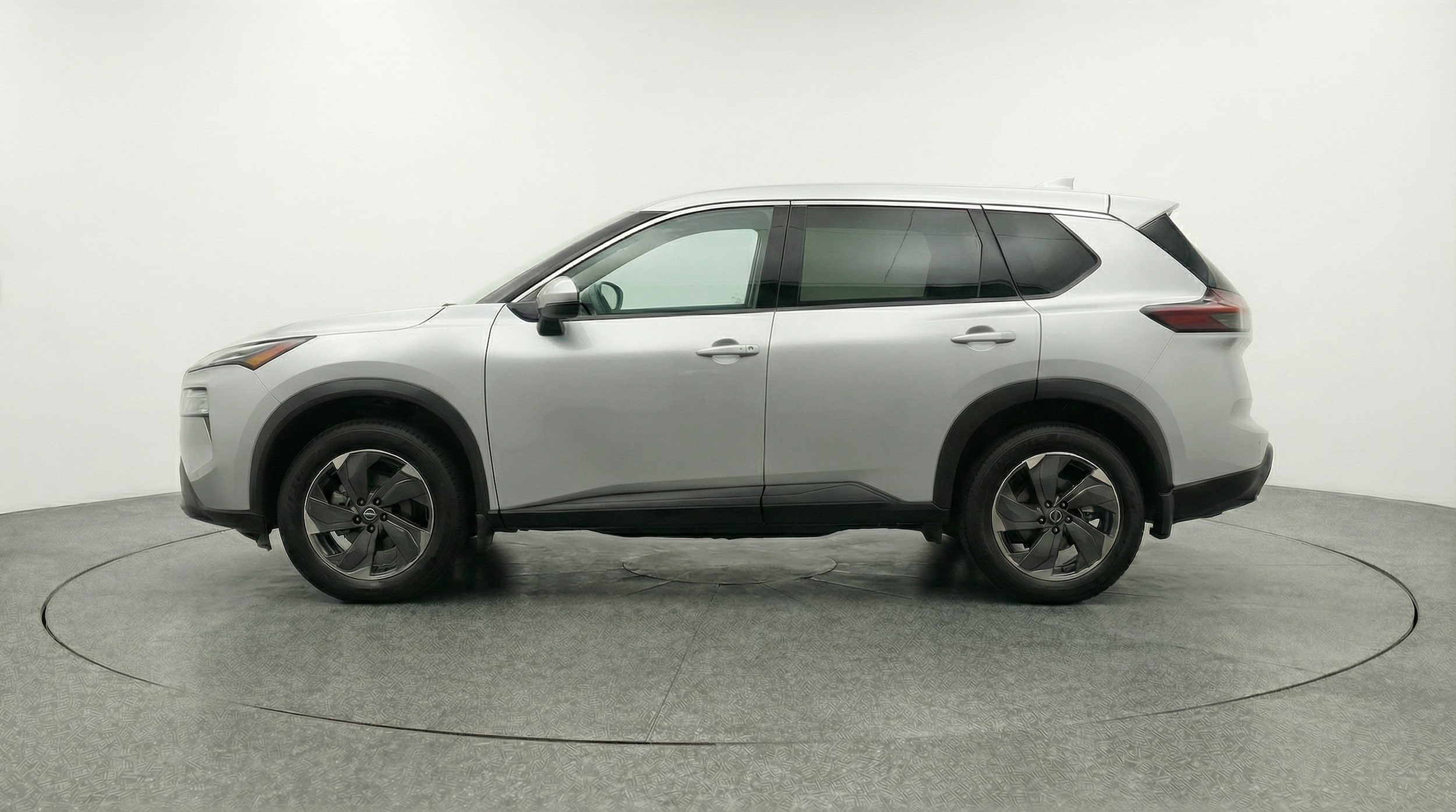 Thumbnail: 2025 Nissan Rogue - 4