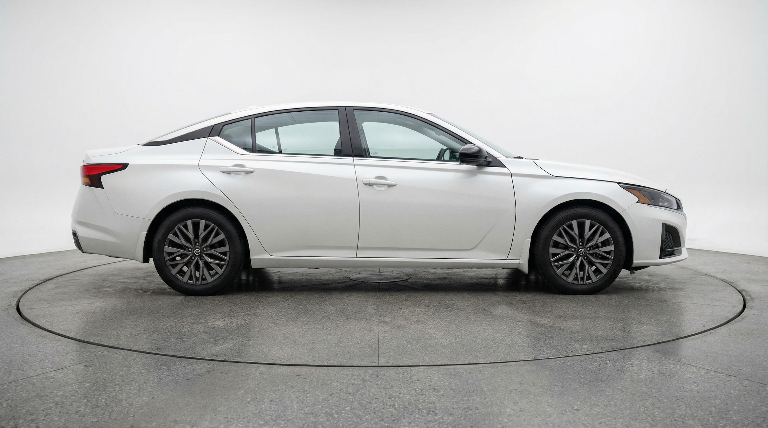 Thumbnail: 2025 Nissan Altima - 8