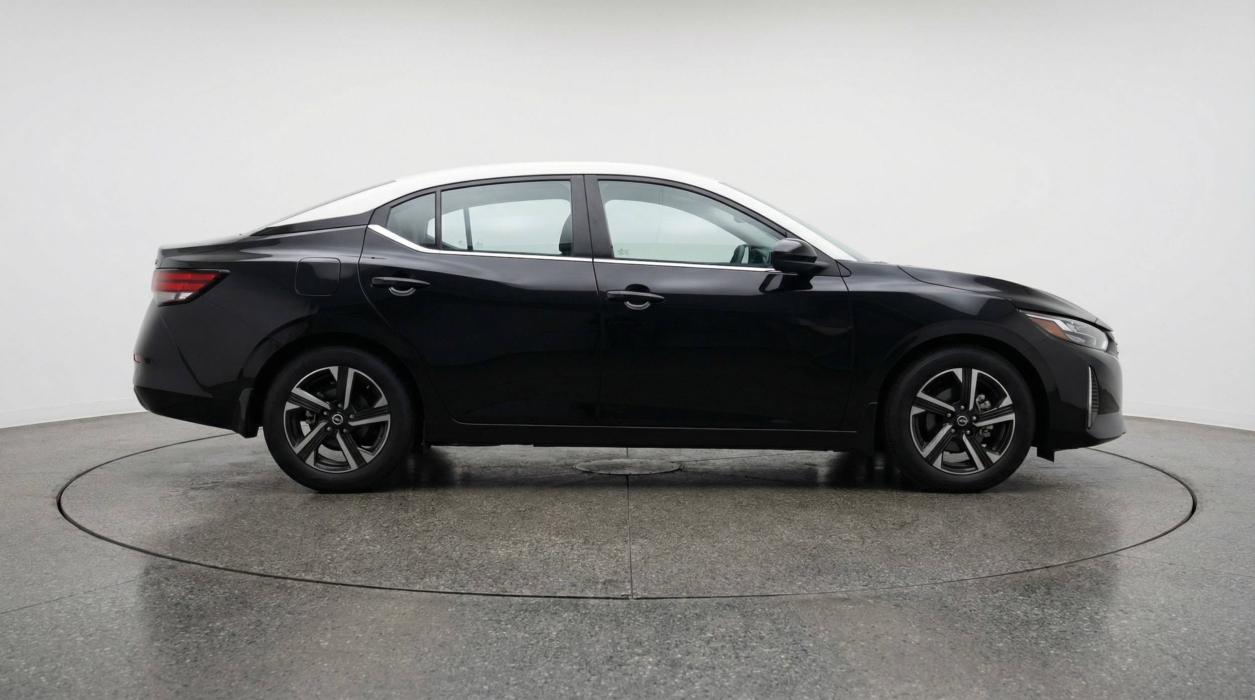 Thumbnail: 2025 Nissan Sentra - 8