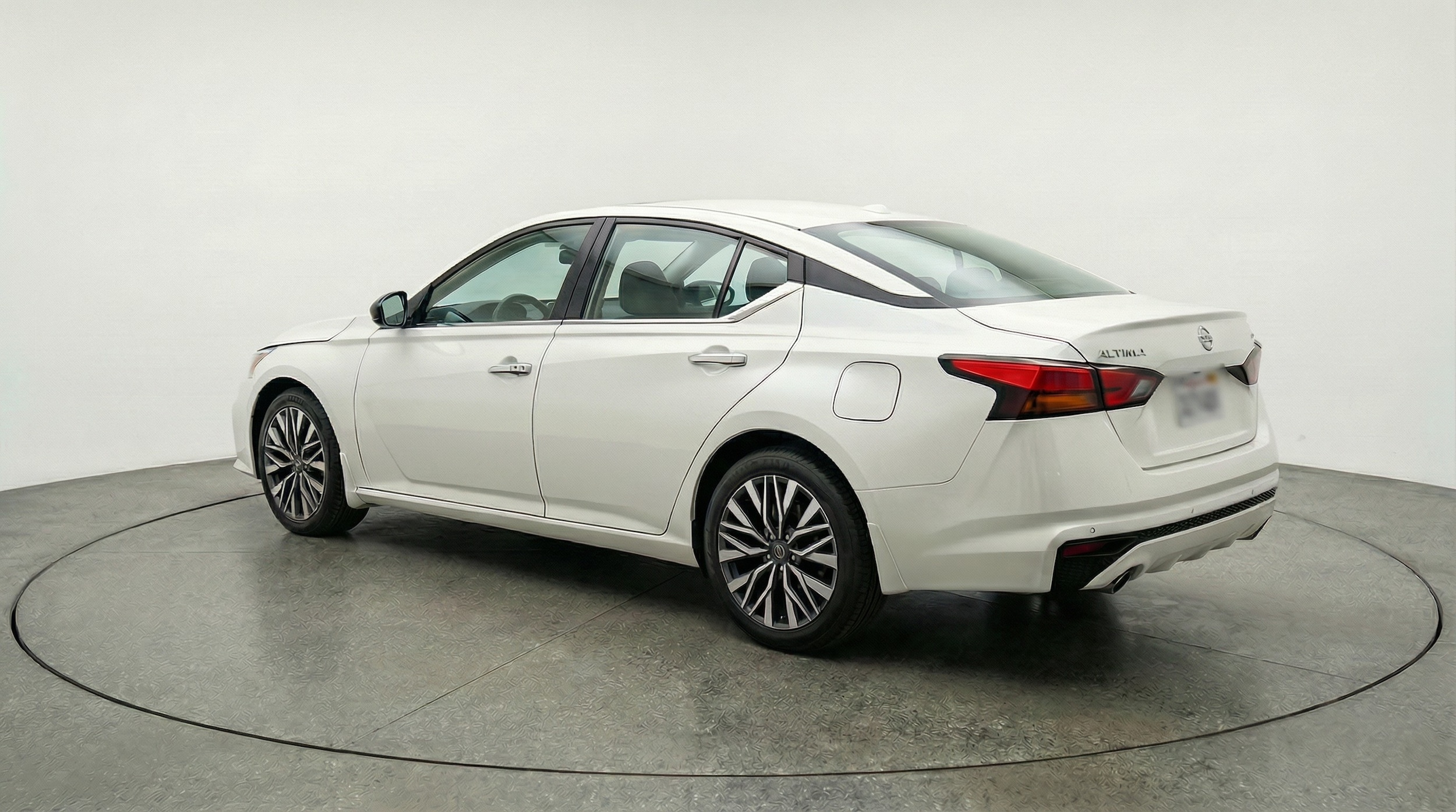 Thumbnail: 2025 Nissan Altima - 5