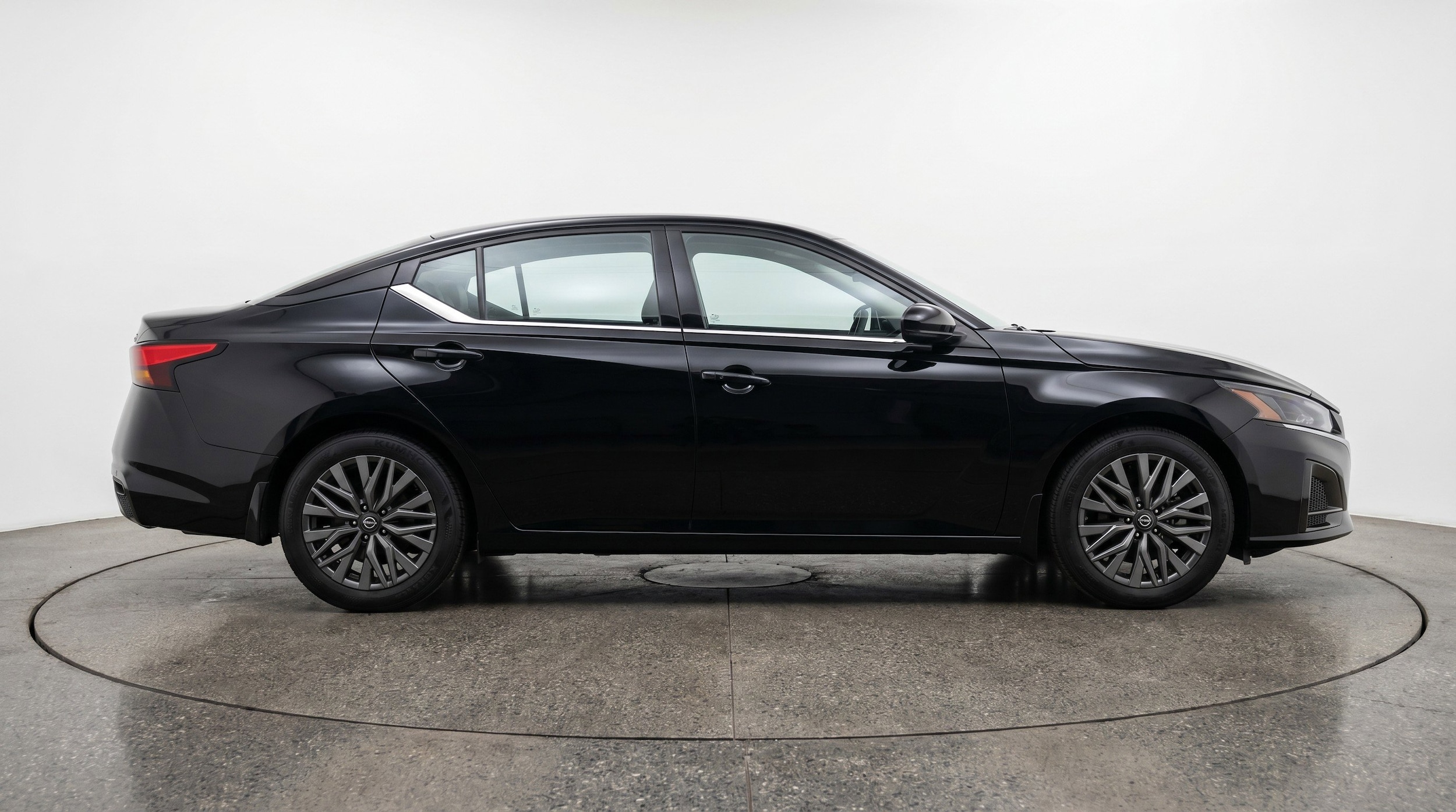 Thumbnail: 2025 Nissan Altima - 11