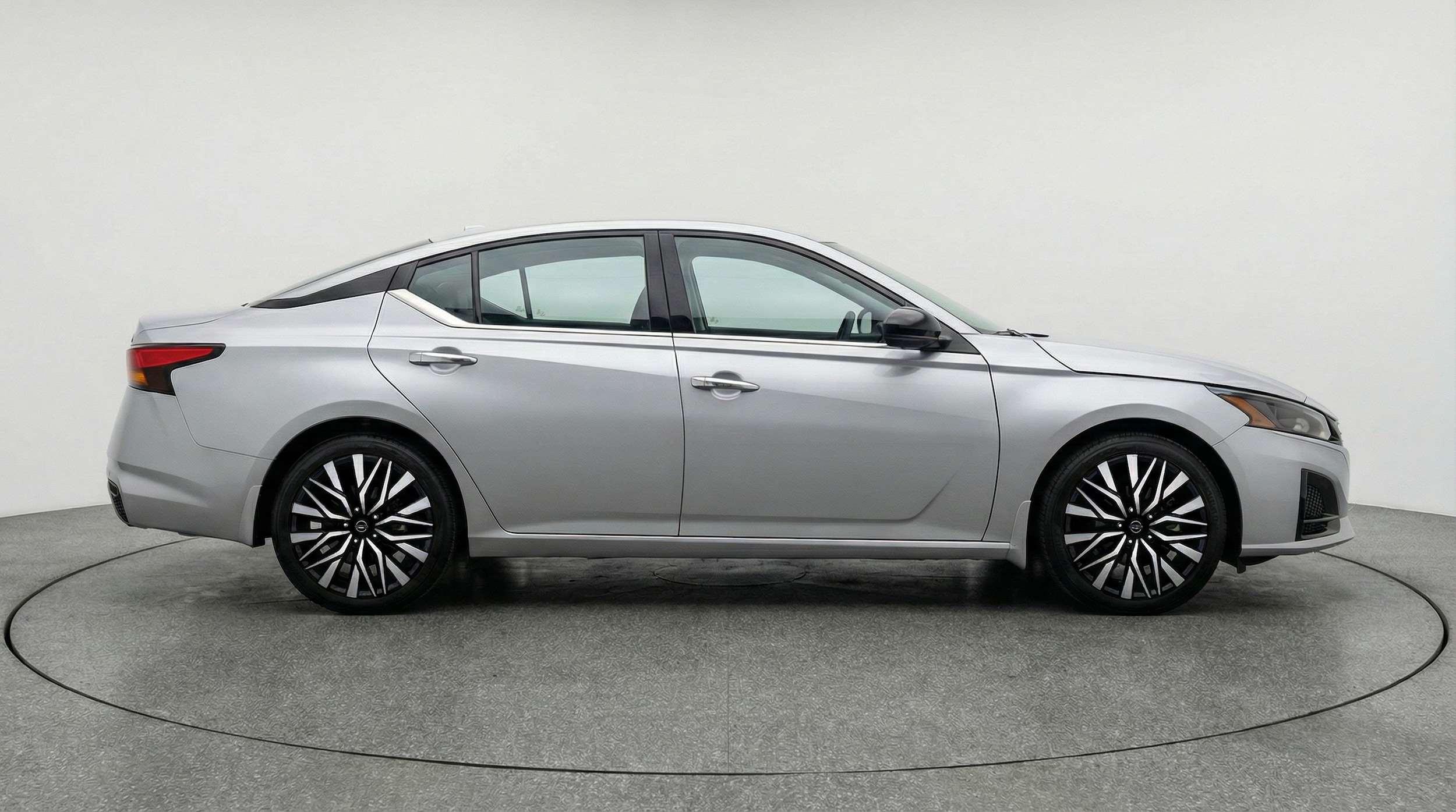 Thumbnail: 2025 Nissan Altima - 8