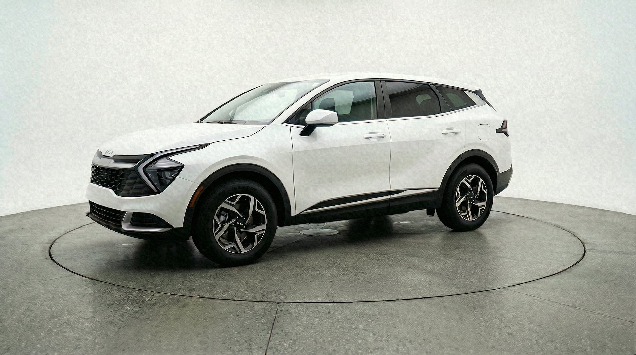Thumbnail: 2025 Kia Sportage - 3