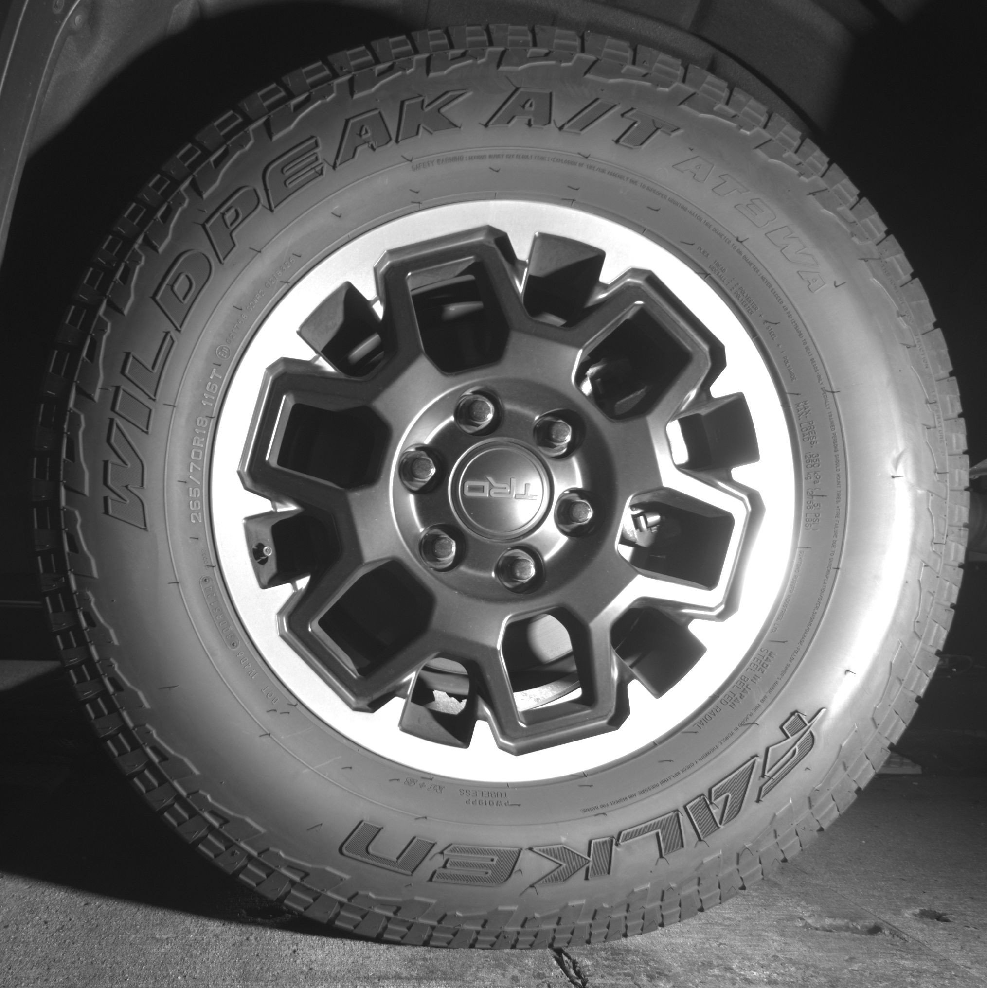 Thumbnail: 2025 Toyota 4Runner - 14