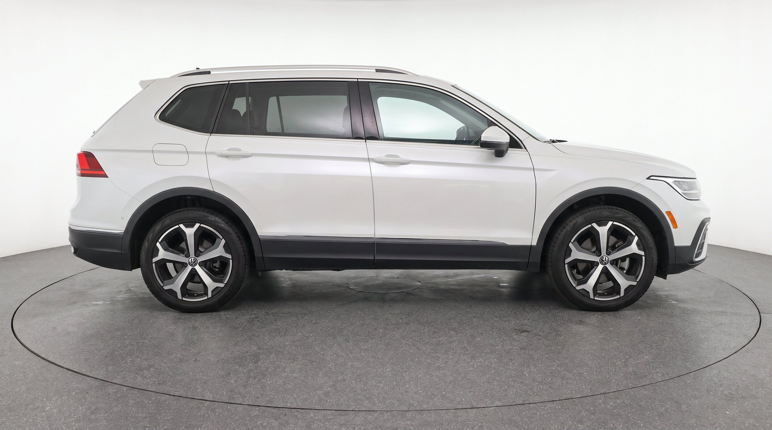 Thumbnail: 2026 Volkswagen Tiguan - 11