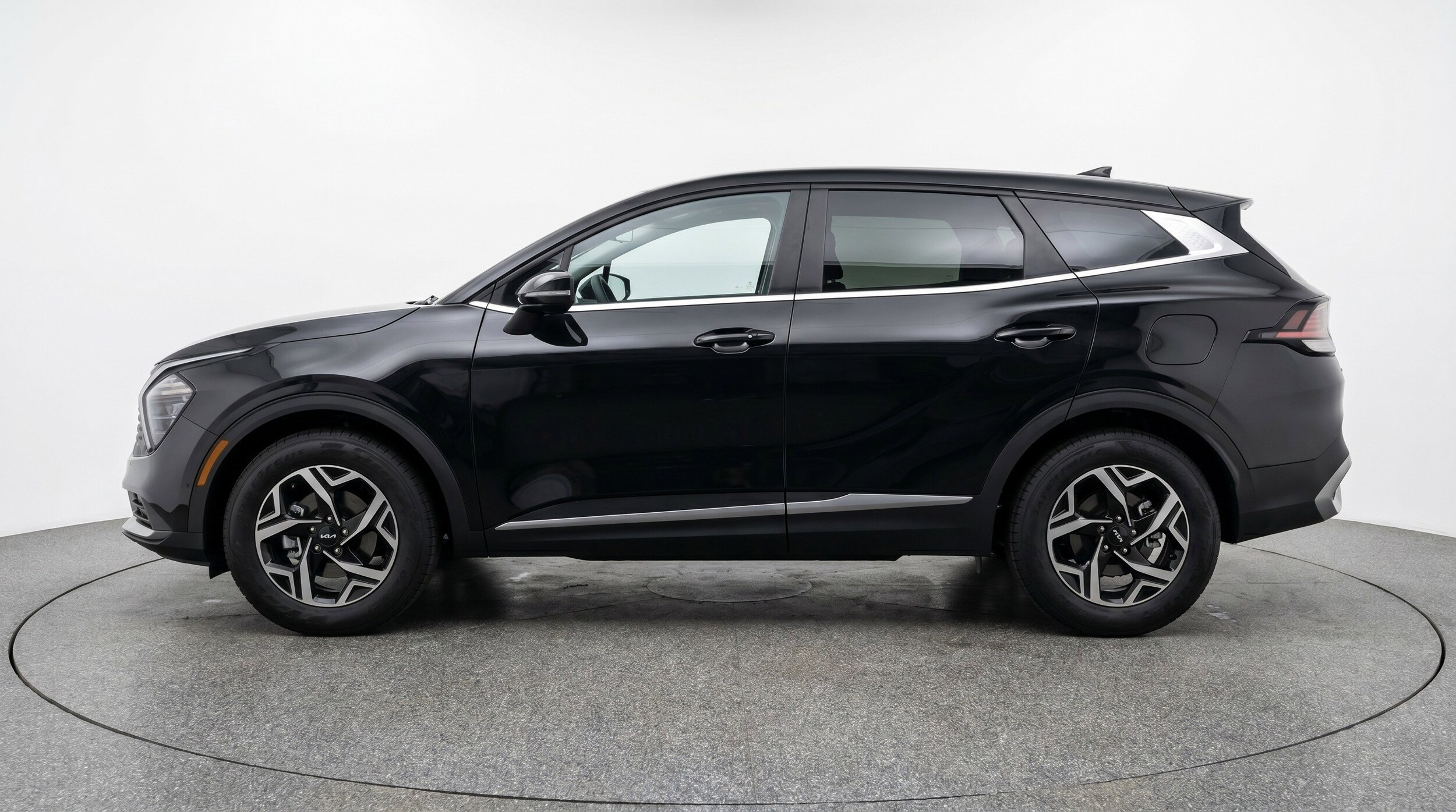 Thumbnail: 2025 Kia Sportage - 5