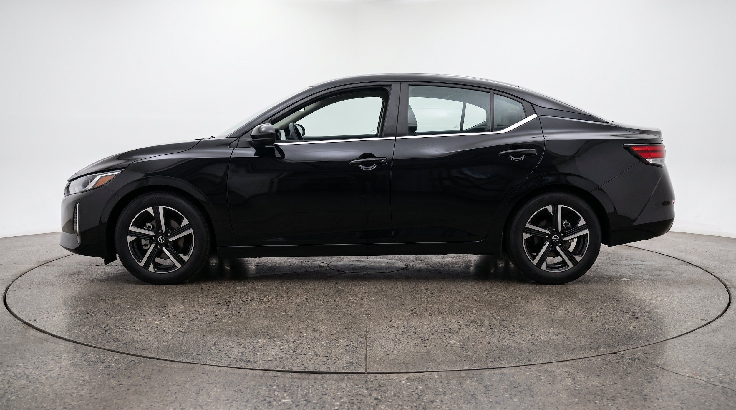 Thumbnail: 2025 Nissan Sentra - 5