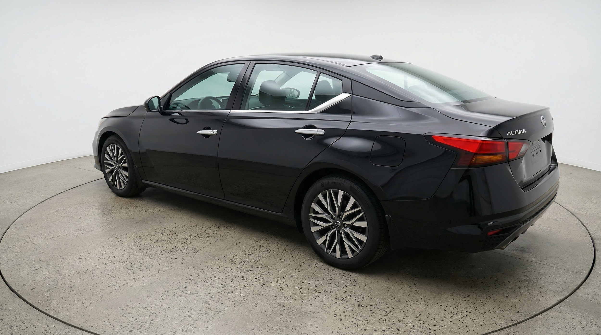 Thumbnail: 2025 Nissan Altima - 5