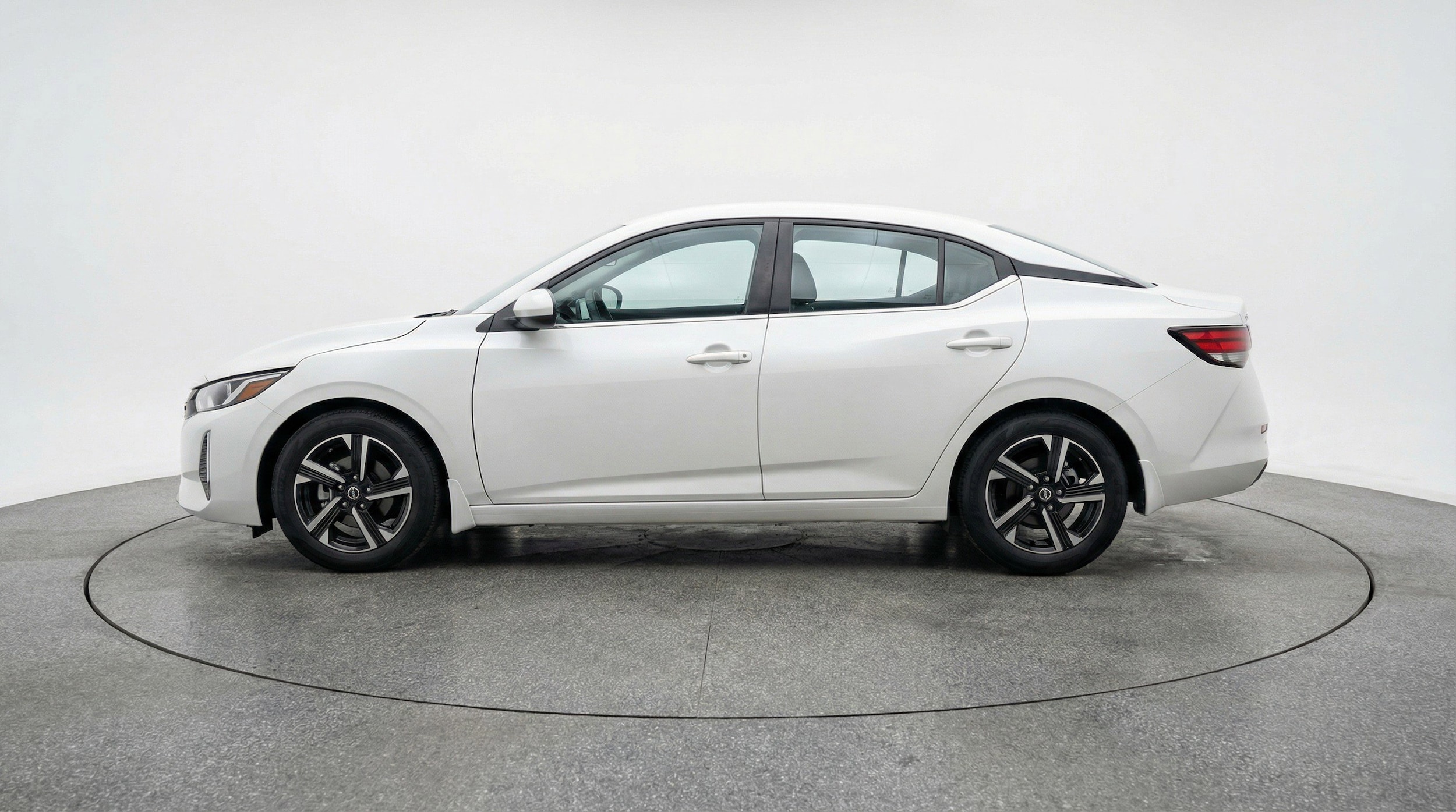 Thumbnail: 2025 Nissan Sentra - 5