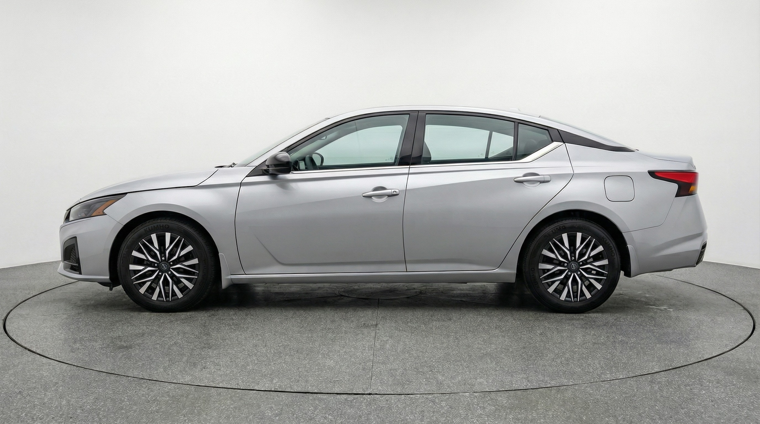 Thumbnail: 2025 Nissan Altima - 4