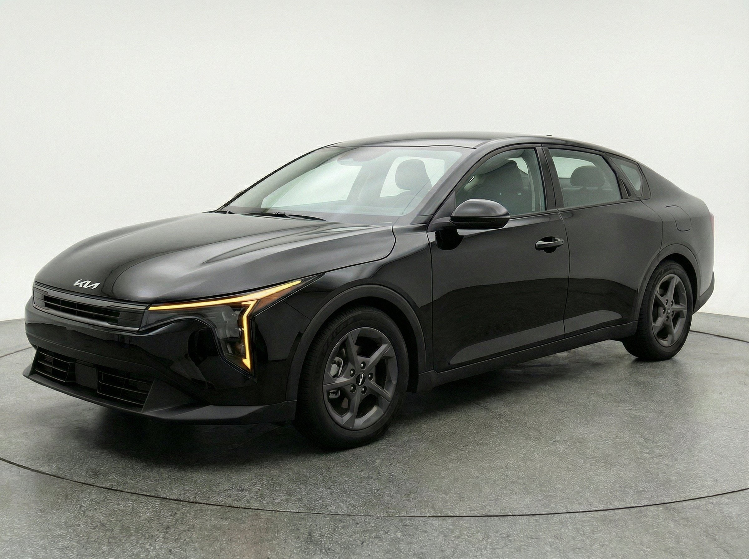 Thumbnail: 2025 Kia K4 - 3