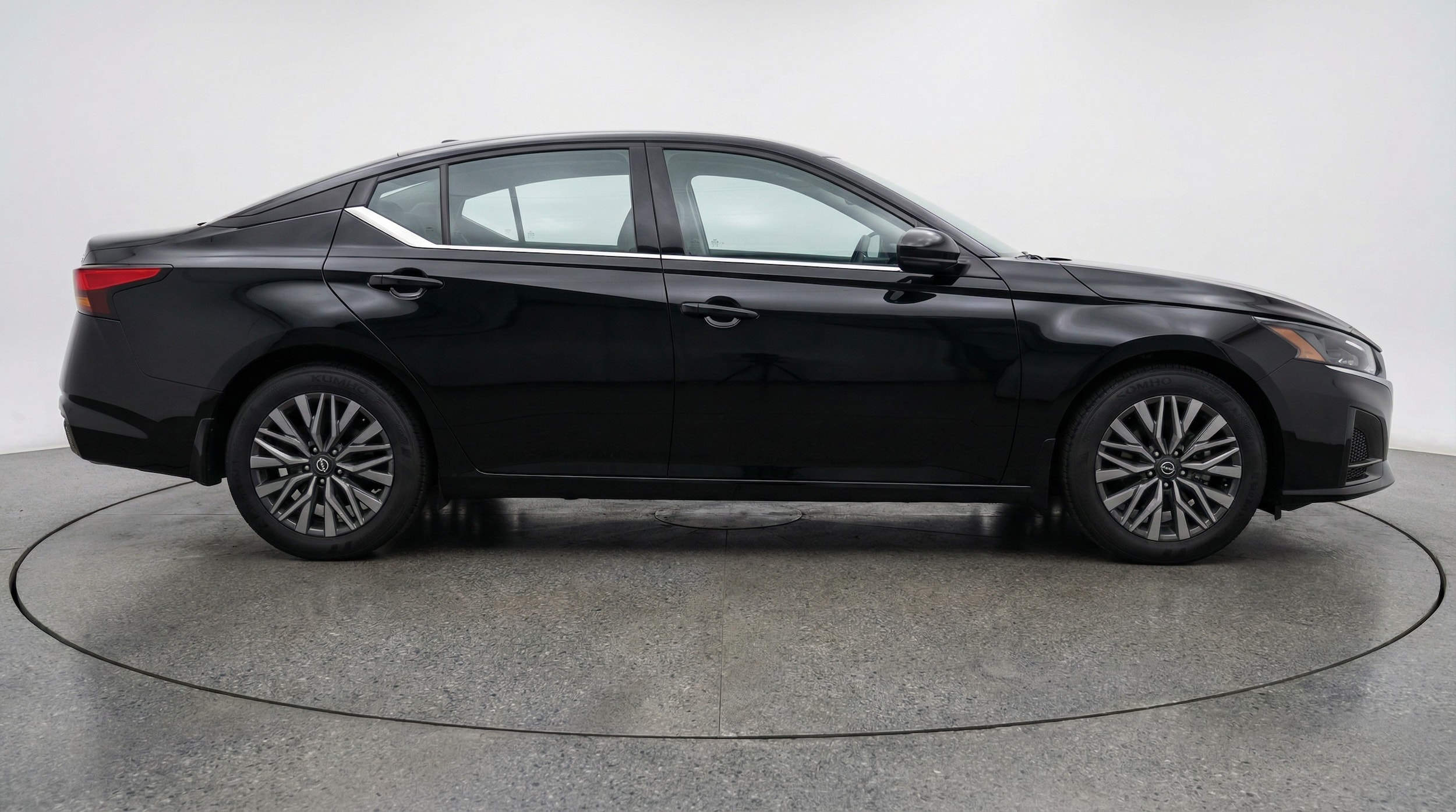 Thumbnail: 2025 Nissan Altima - 8