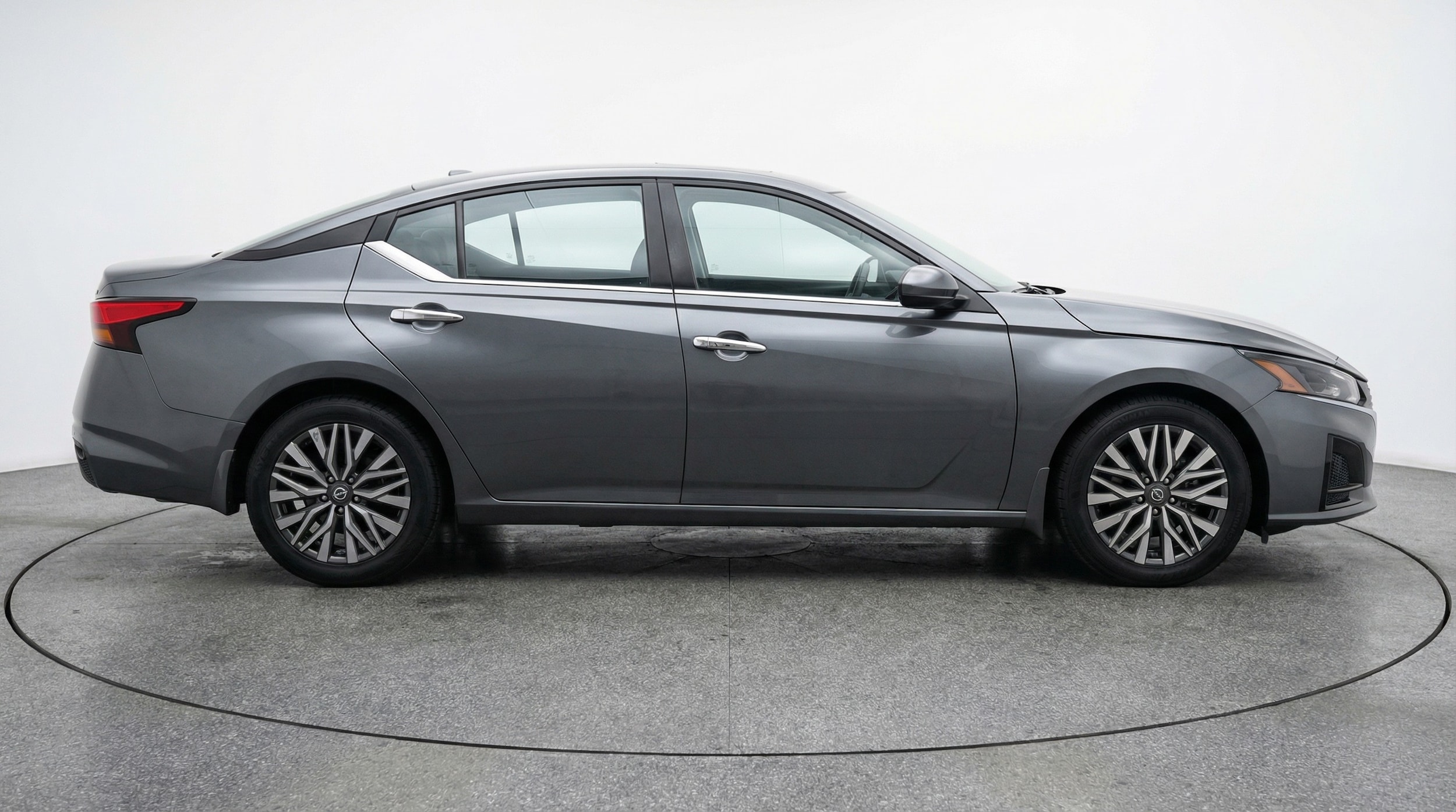 Thumbnail: 2025 Nissan Altima - 8