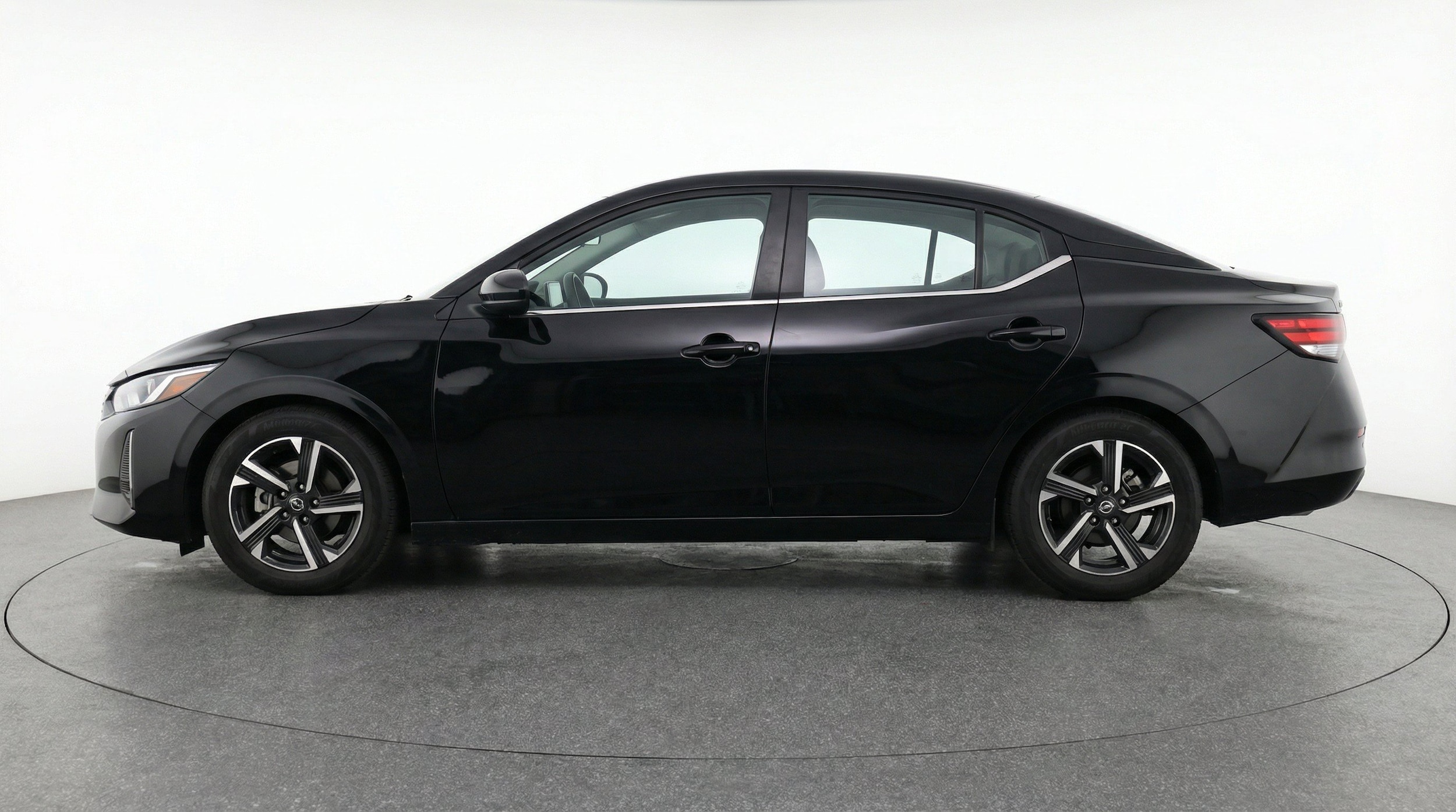 Thumbnail: 2025 Nissan Sentra - 5