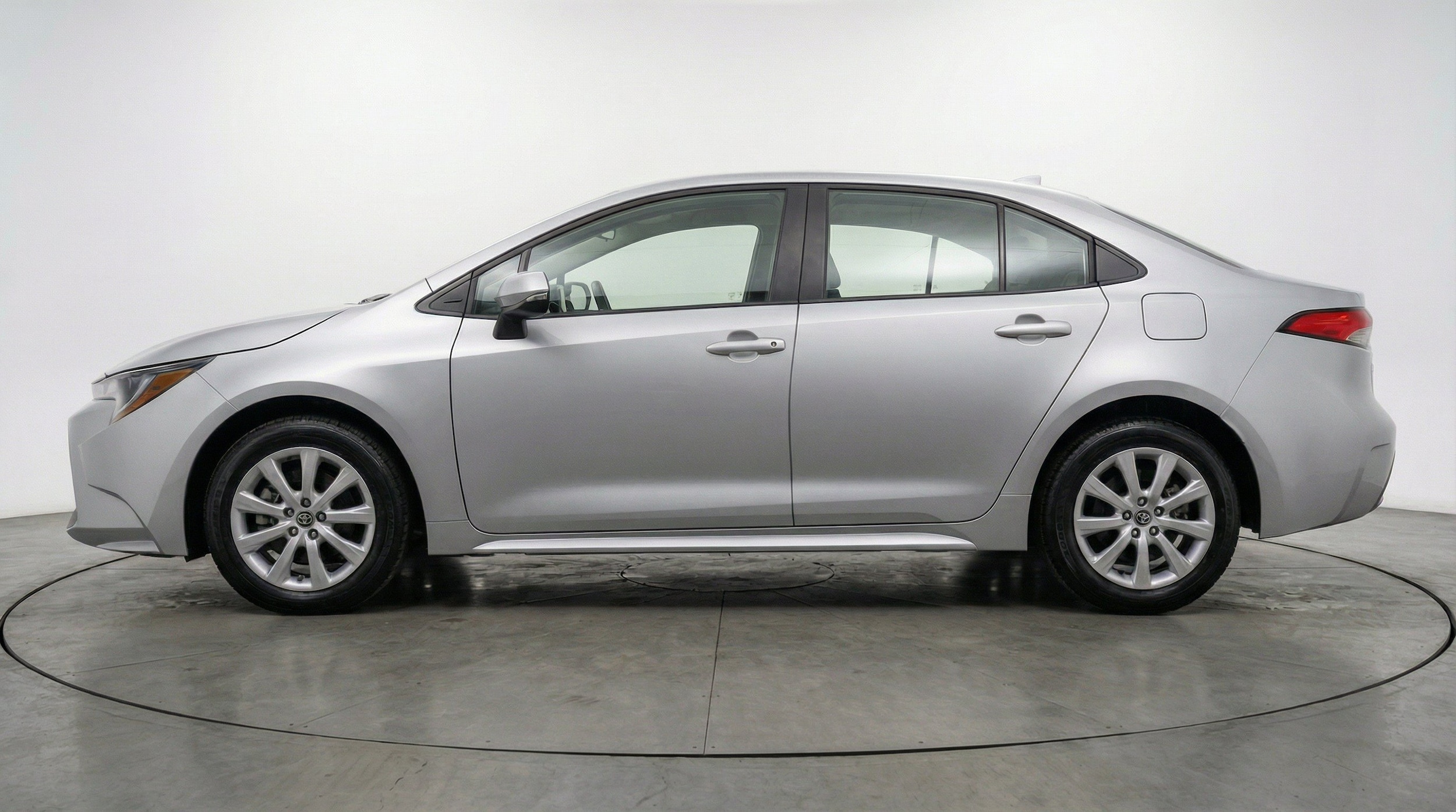 Thumbnail: 2025 Toyota Corolla - 5