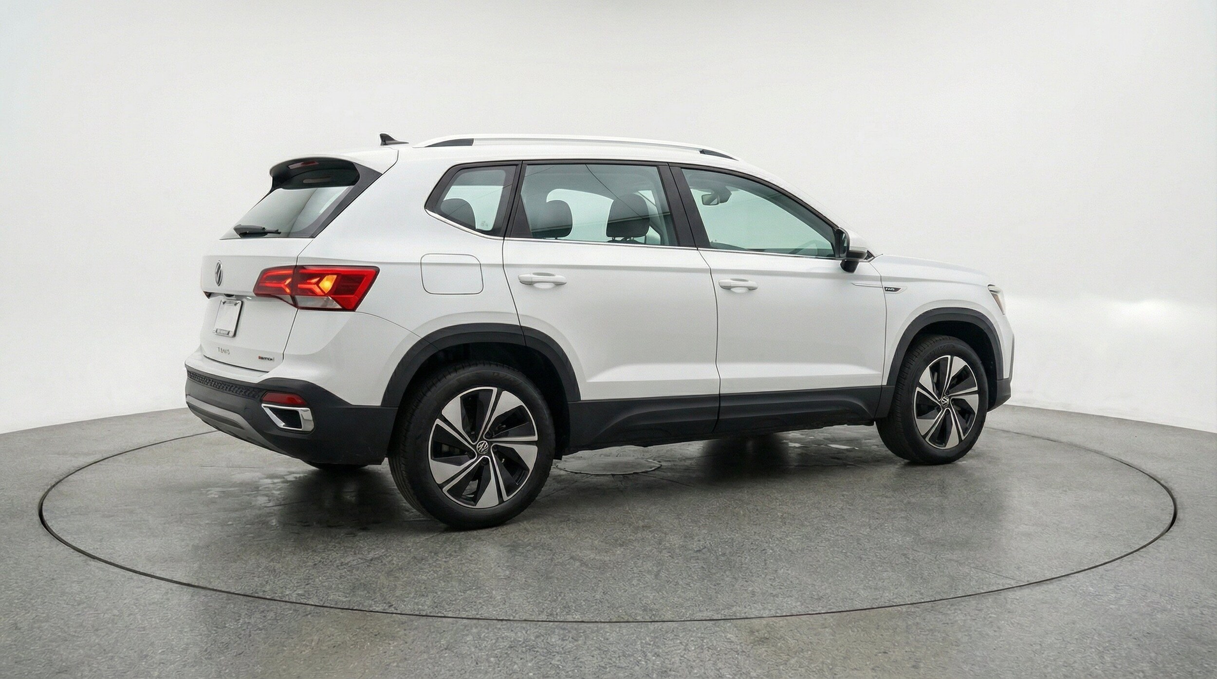 Thumbnail: 2026 Volkswagen Taos - 9