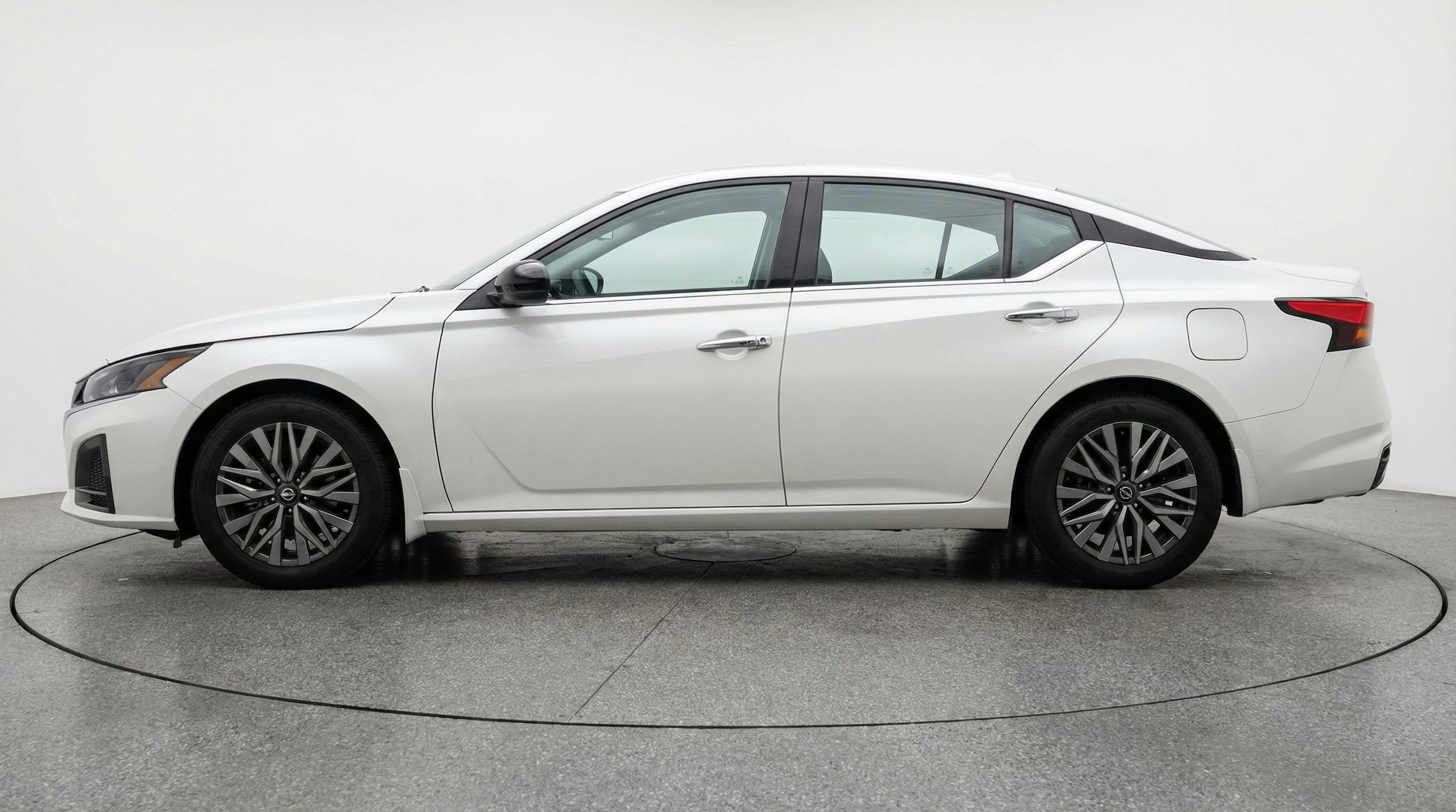 Thumbnail: 2025 Nissan Altima - 4