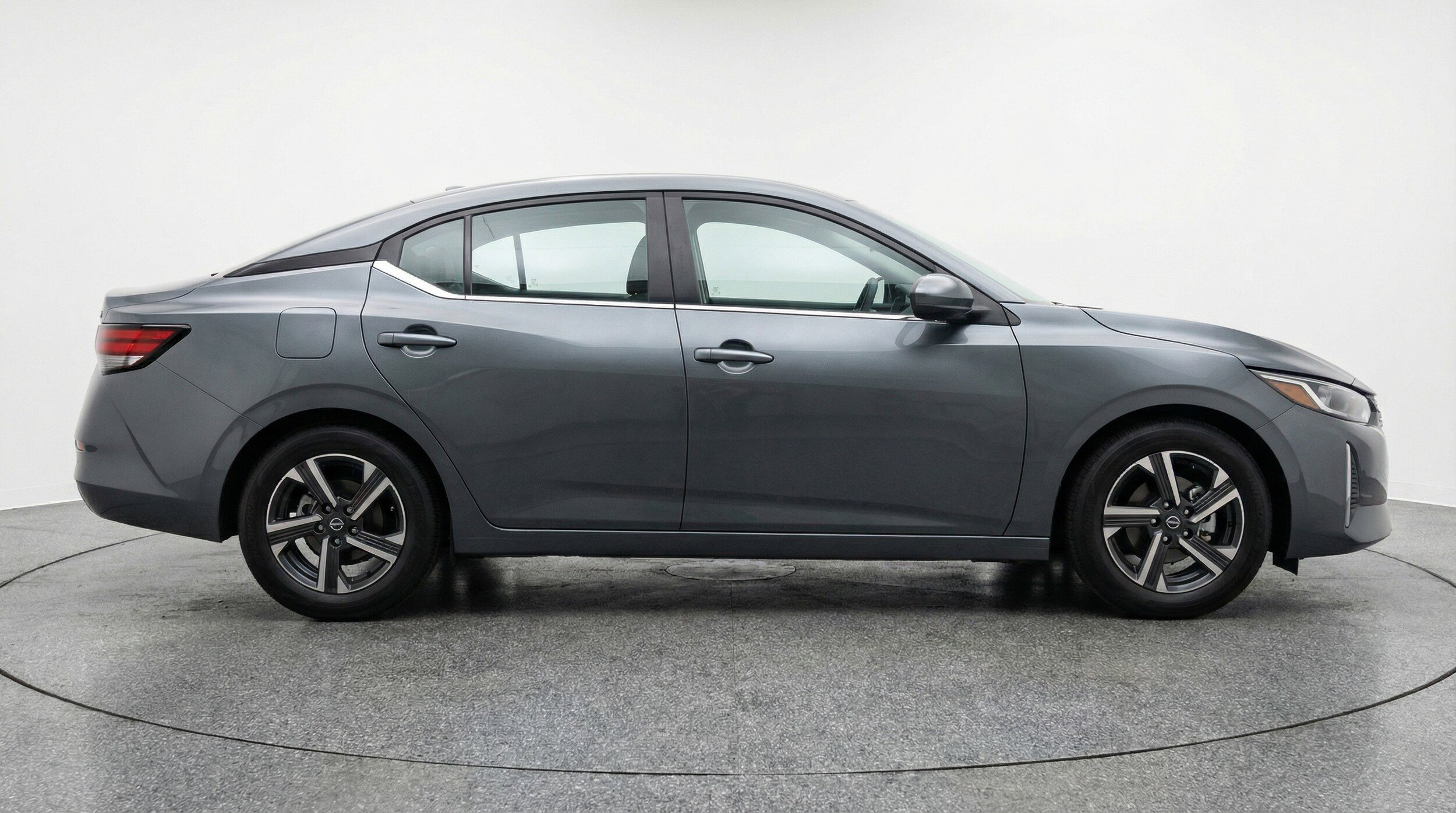 Thumbnail: 2025 Nissan Sentra - 11
