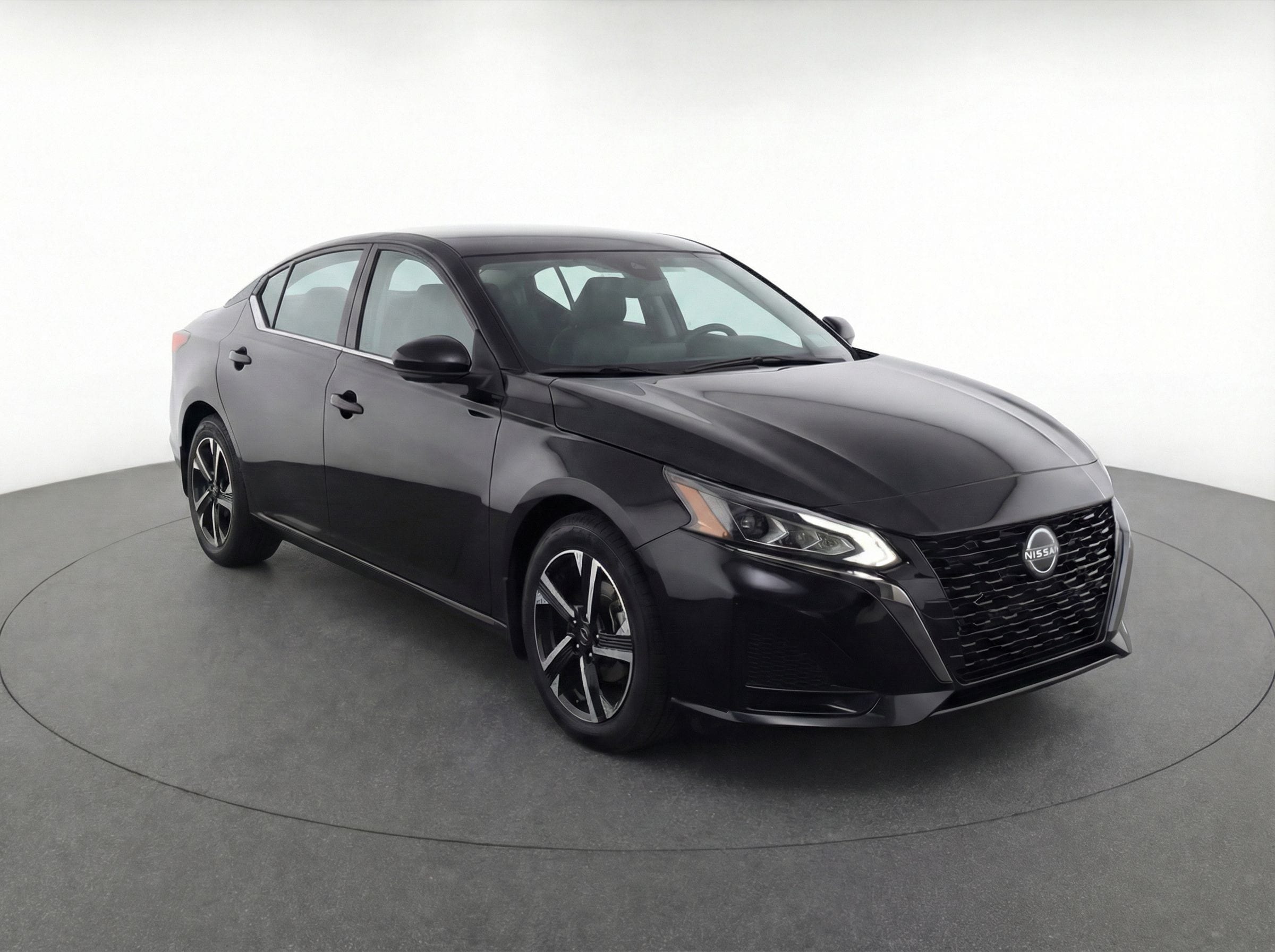 Thumbnail: 2024 Nissan Sentra - 1