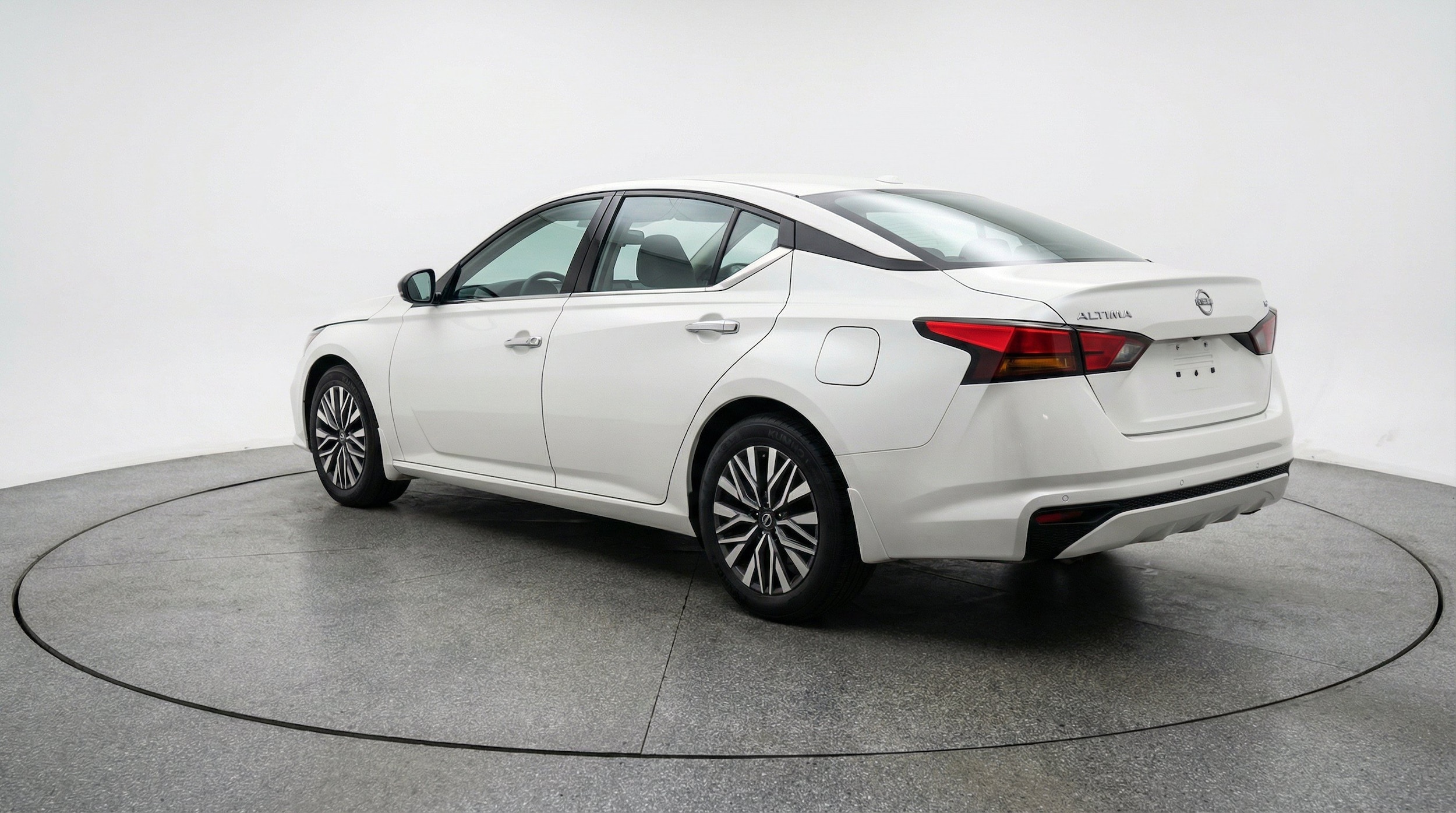Thumbnail: 2025 Nissan Altima - 6