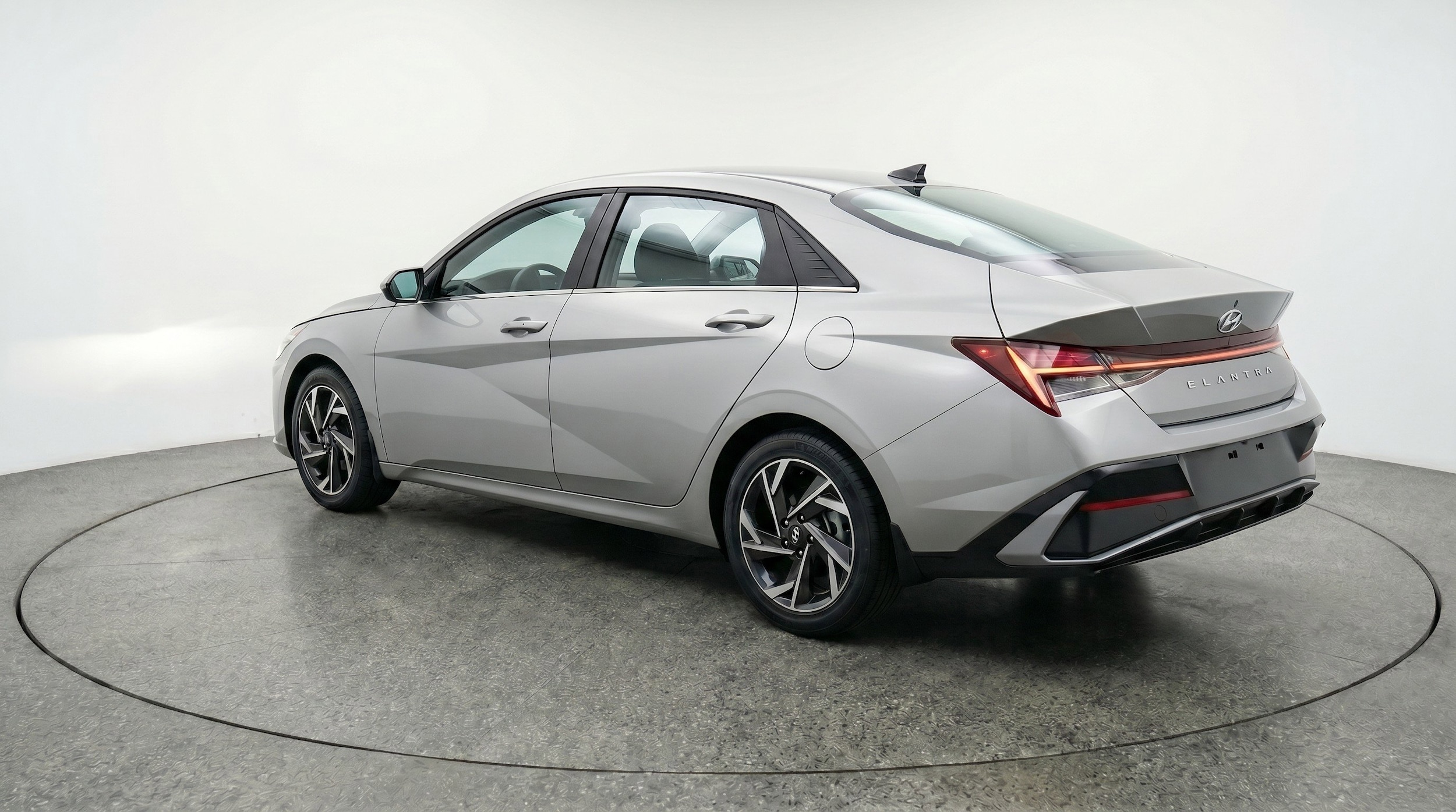 Thumbnail: 2025 Hyundai Elantra - 6