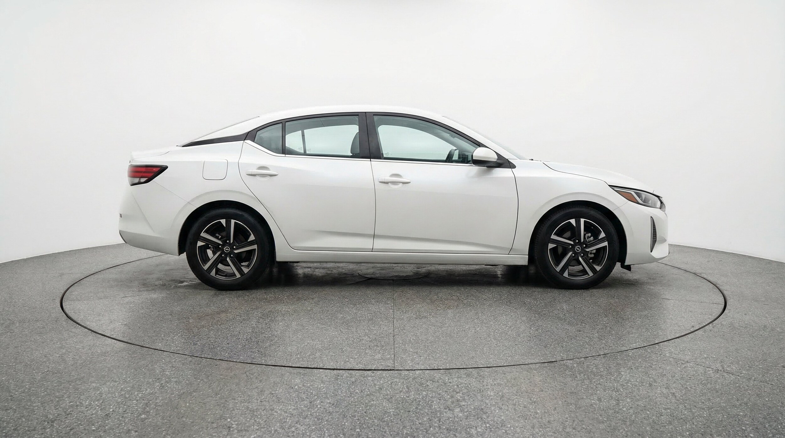 Thumbnail: 2025 Nissan Sentra - 11