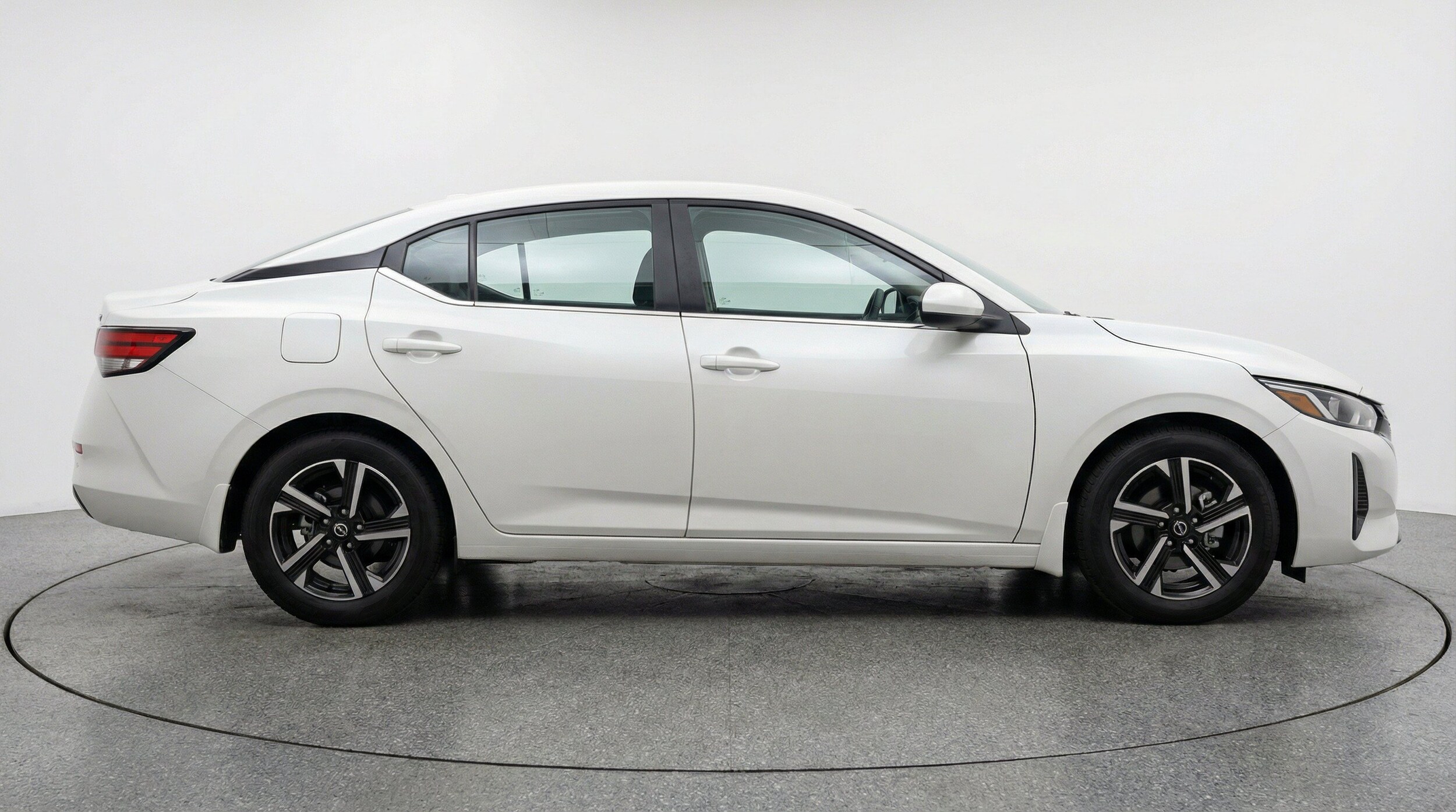Thumbnail: 2025 Nissan Sentra - 10